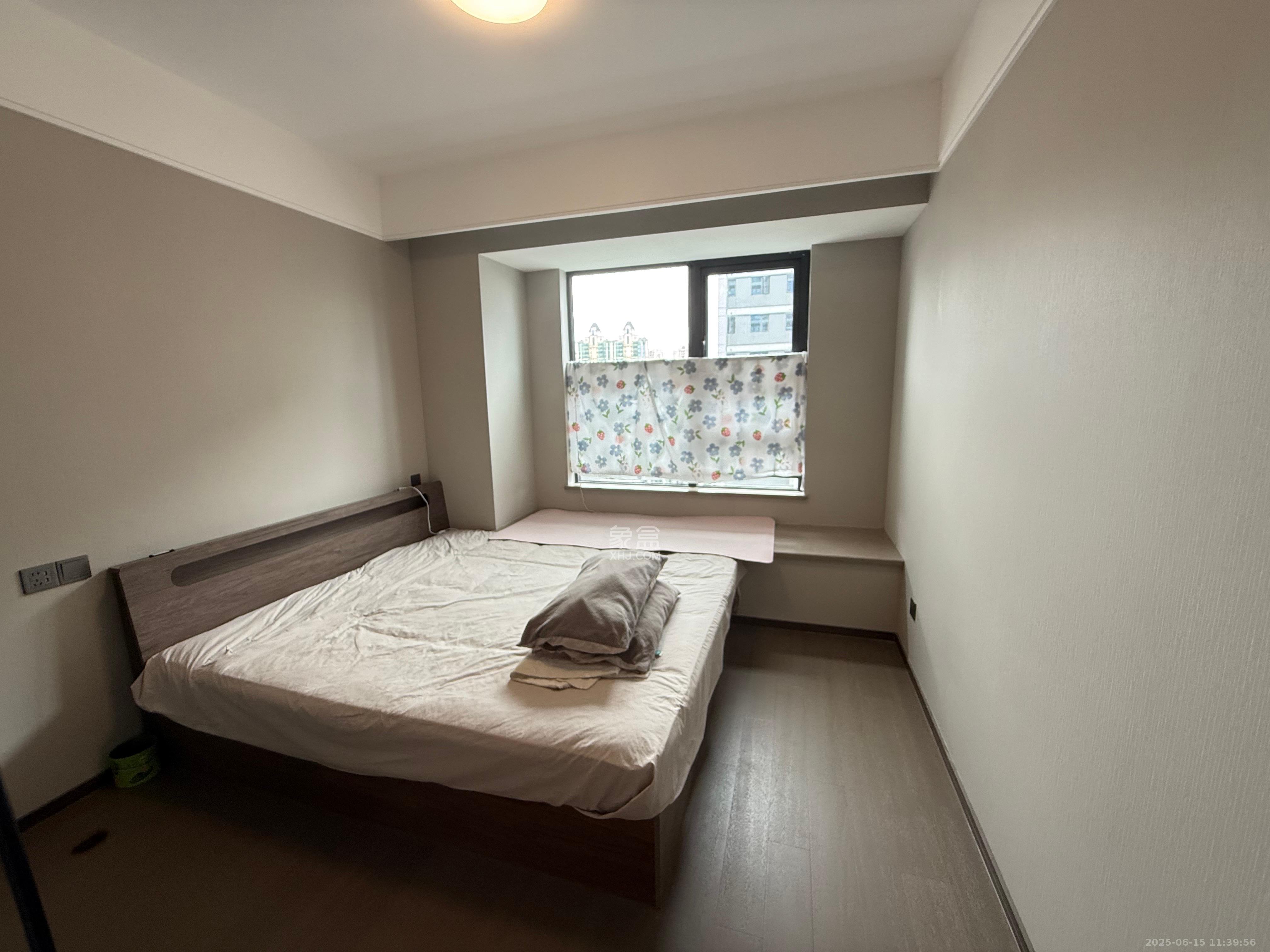 龙湖舜山府 4室2厅1卫 4000.0元/月 龙湖舜山府 4室2厅1卫 4000.0元/月室内图