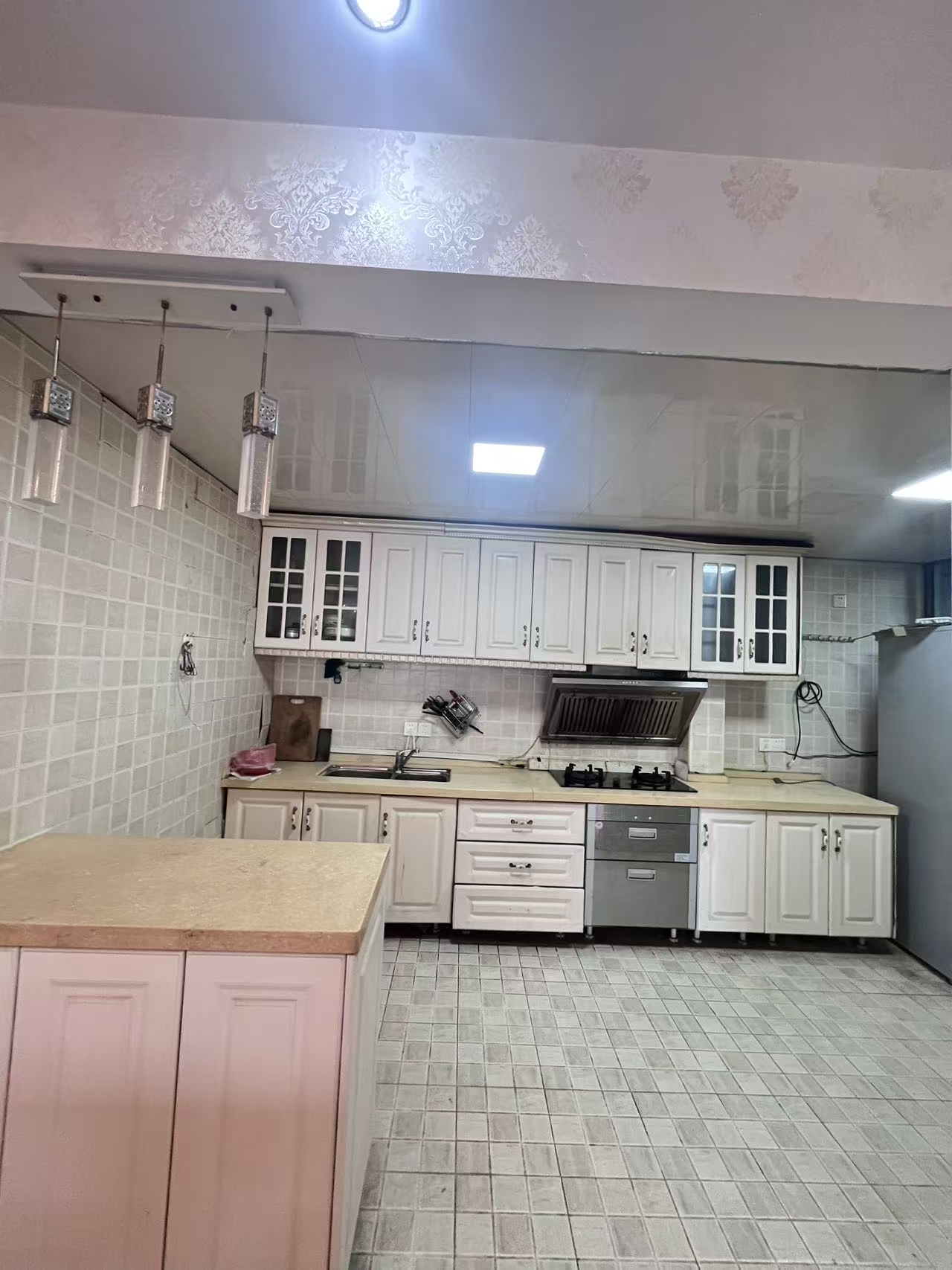 禧诚月畔湾  3室2厅2卫    1500.0元/月室内图