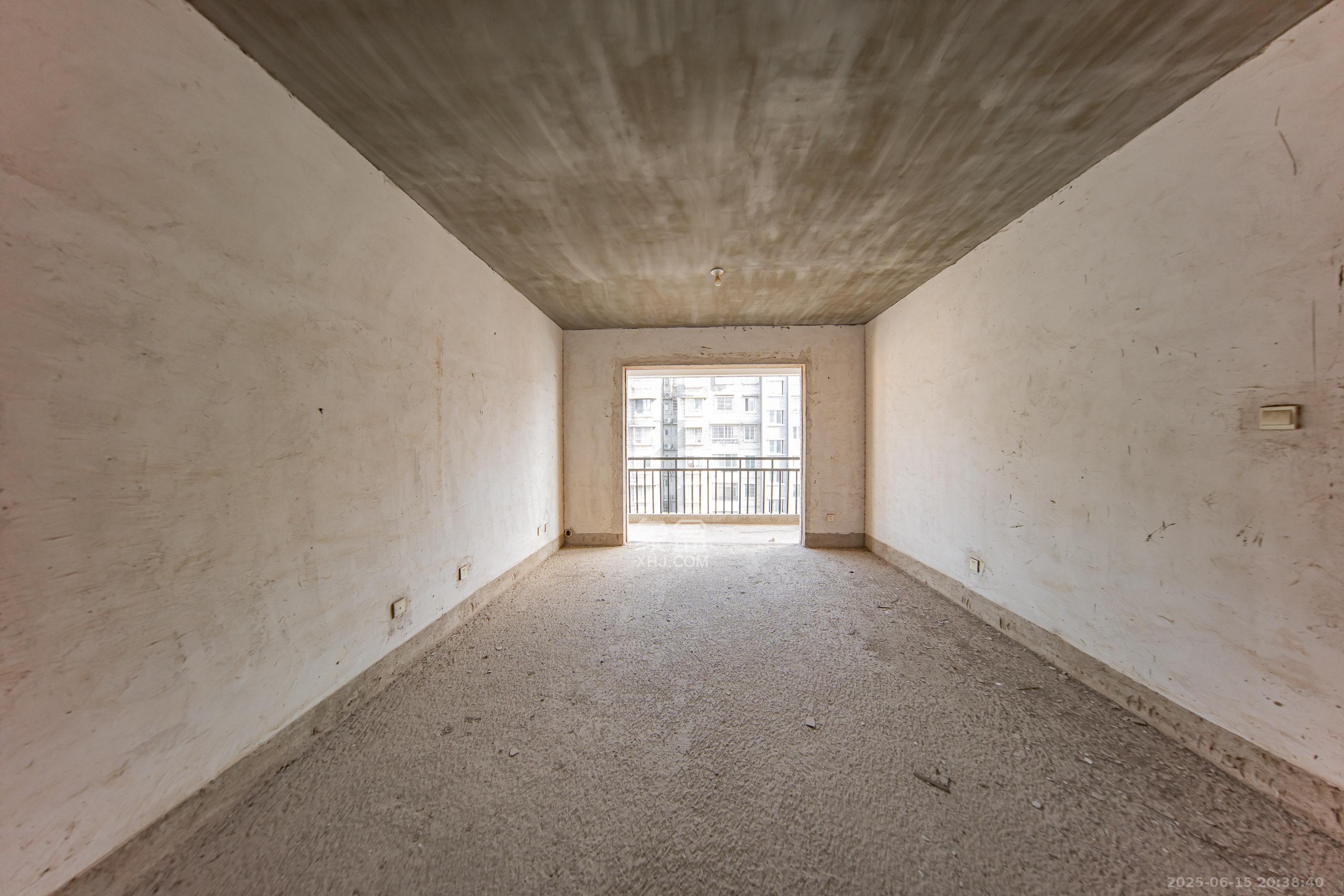 含浦家苑 3室2厅2卫 68.0万 含浦家苑 3室2厅2卫 68.0万客厅