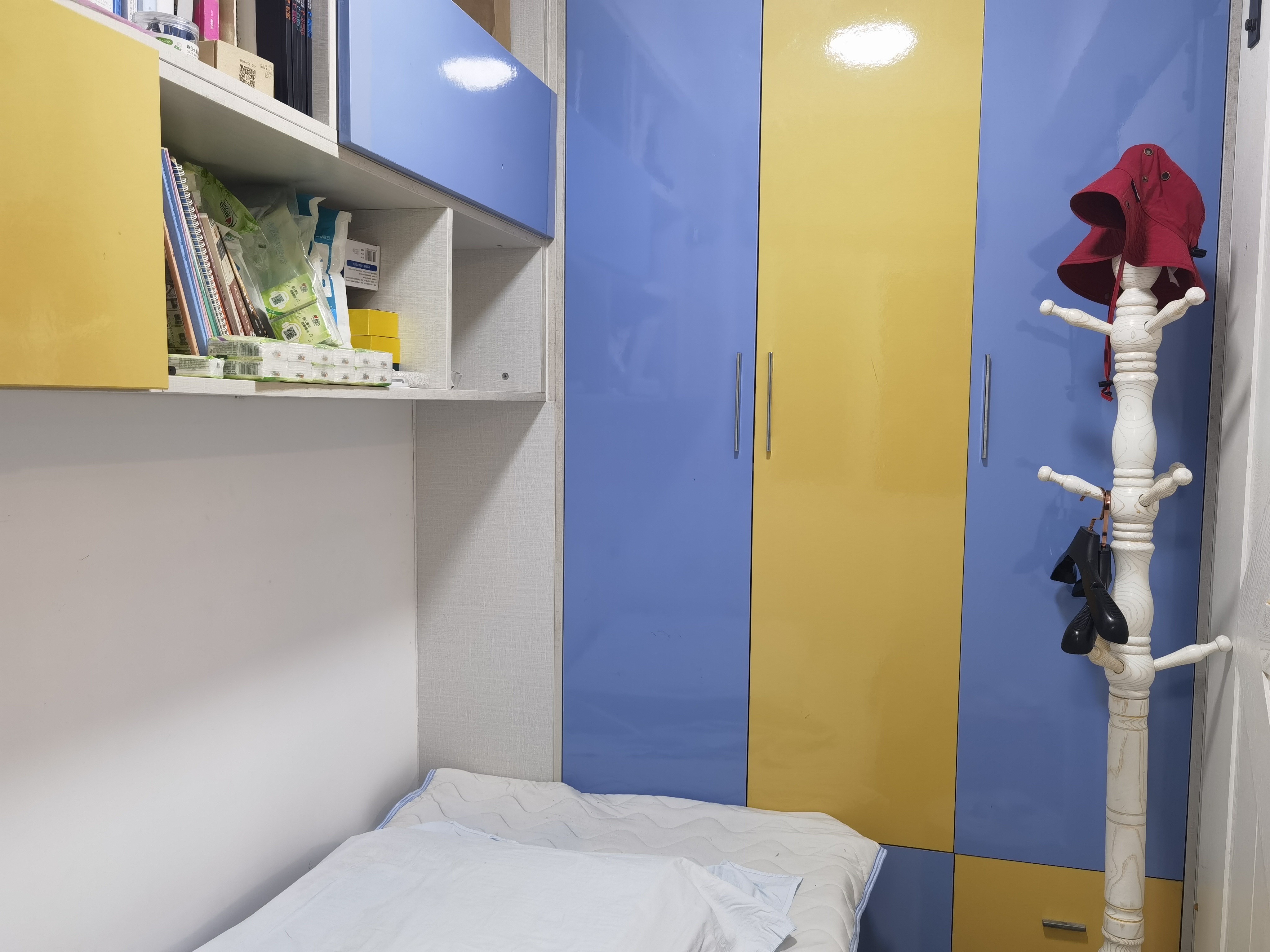 晨晖帝景  2室1厅1卫   1700.00元/月室内图