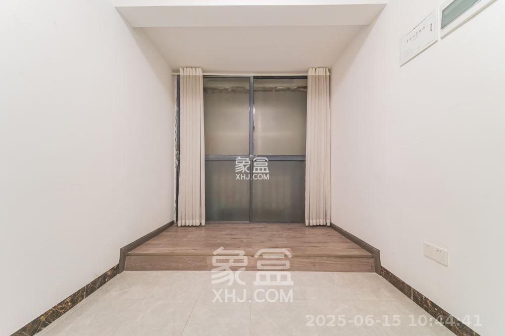 恒基凯旋门一二期 4室2厅3卫 3600.0元/月 恒基凯旋门一二期 4室2厅3卫 3600.0元/月室内图