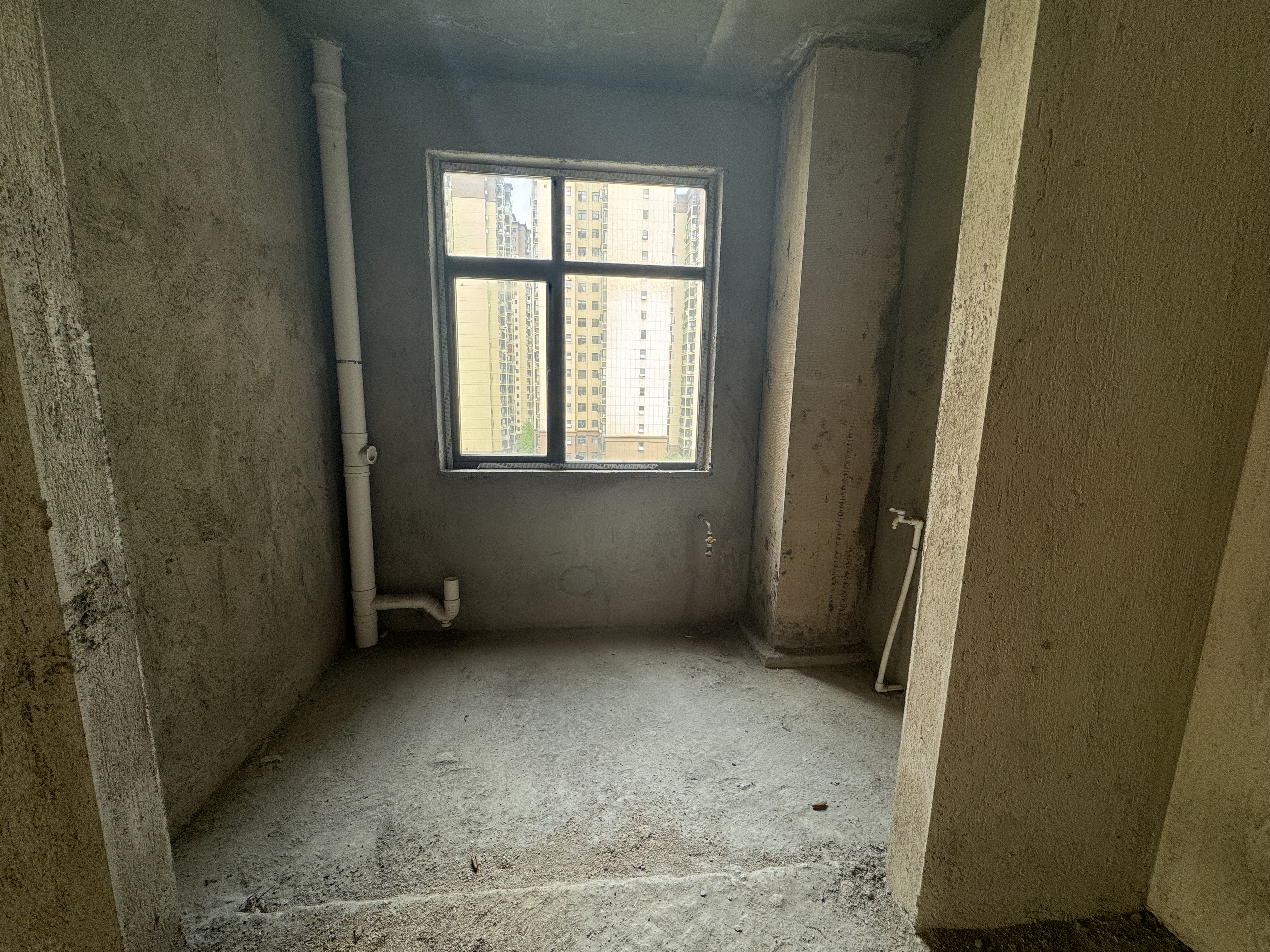 和泰家园 3室2厅2卫 49.8万 和泰家园 3室2厅2卫 49.8万客厅