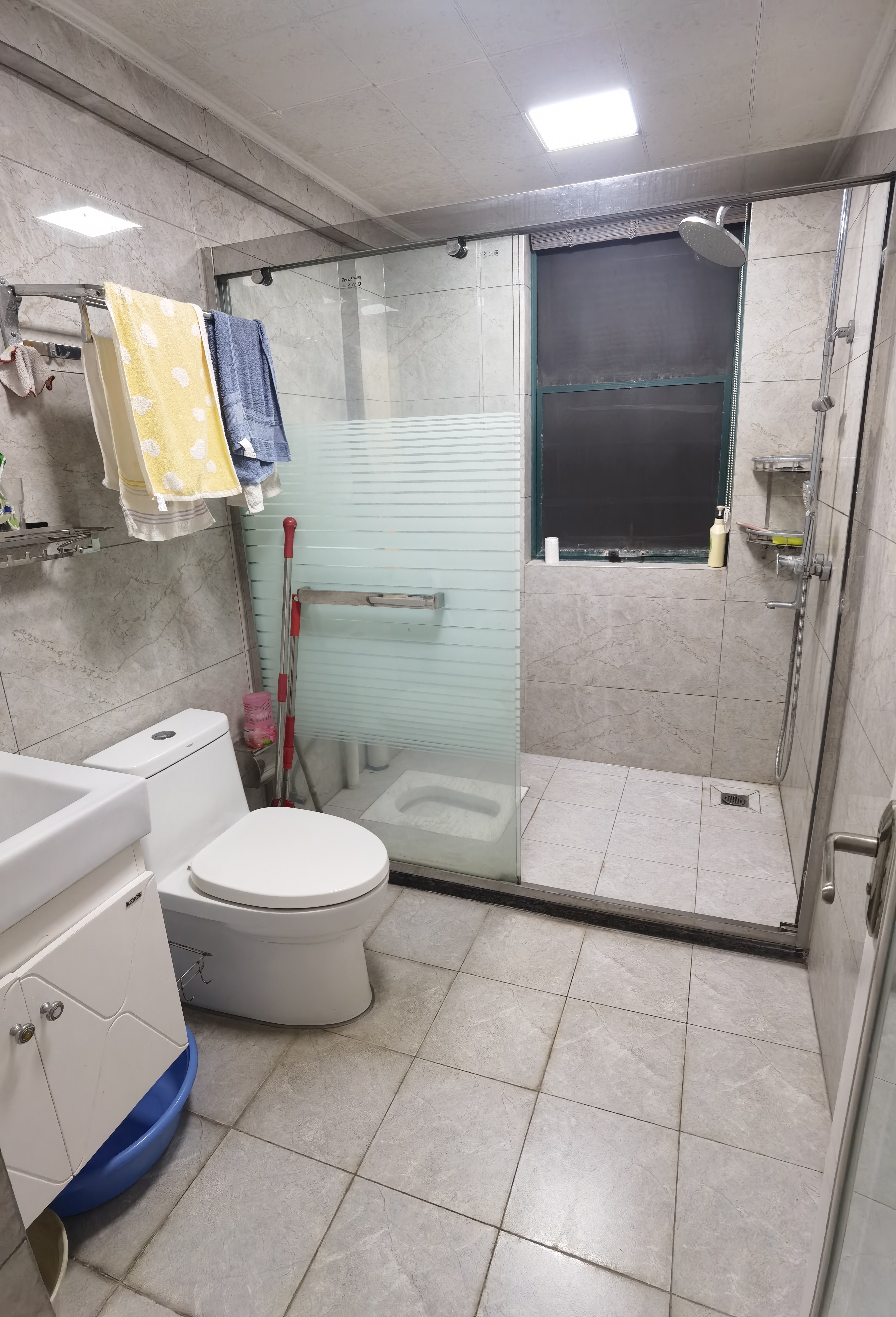 晨晖帝景  2室1厅1卫   1700.00元/月室内图