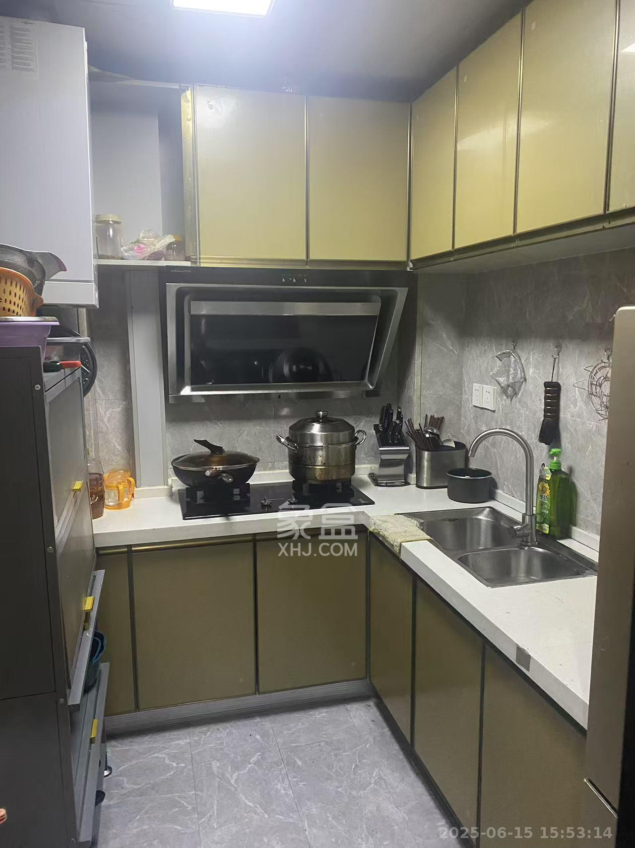 保利城（中航城国际社区、郡原美村）  3室2厅1卫   2600.00元/月室内图