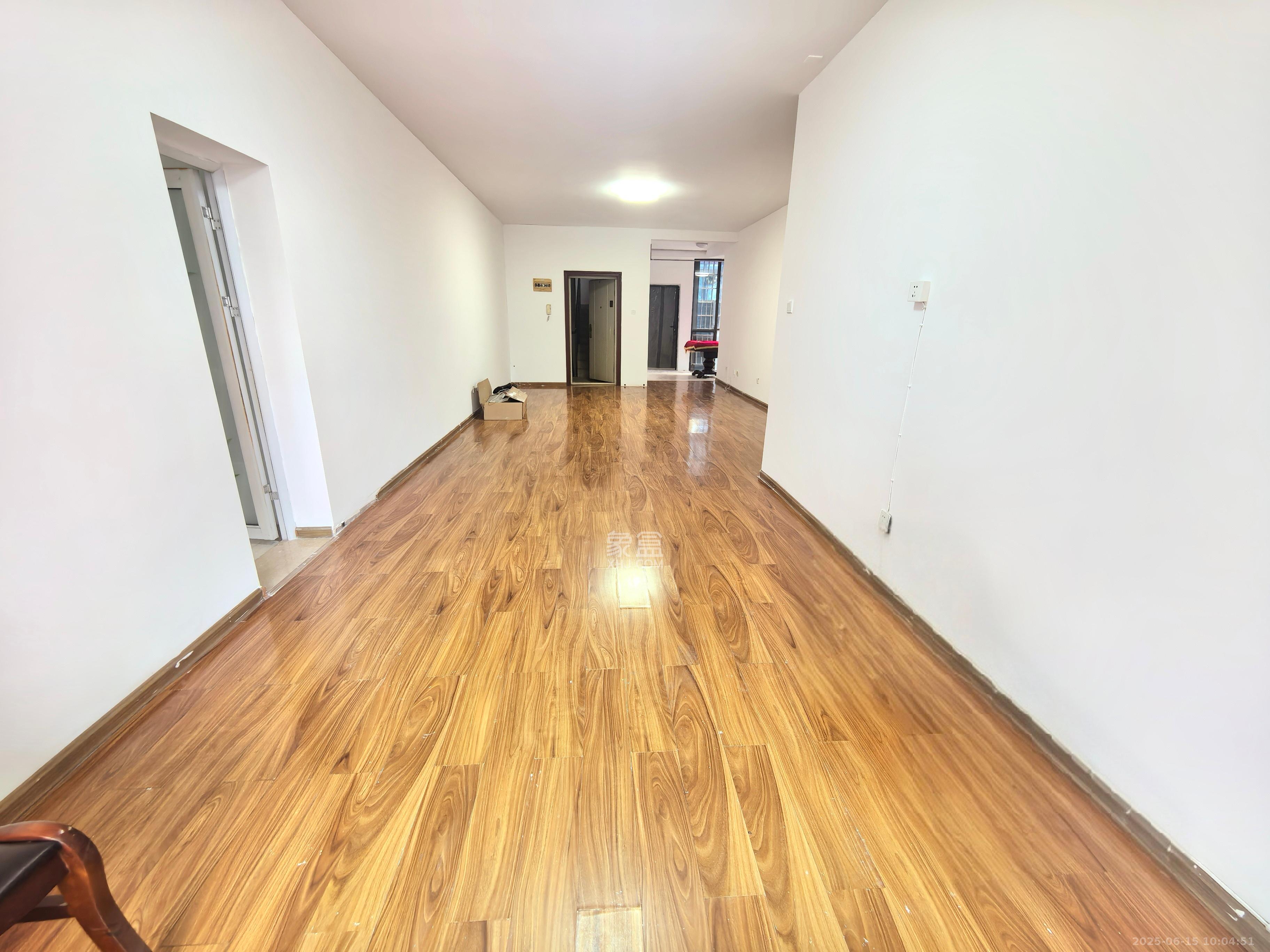 万鑫嘉园(万鑫阳光嘉园) 2室2厅1卫 1400.0元/月 万鑫嘉园(万鑫阳光嘉园) 2室2厅1卫 1400.0元/月室内图