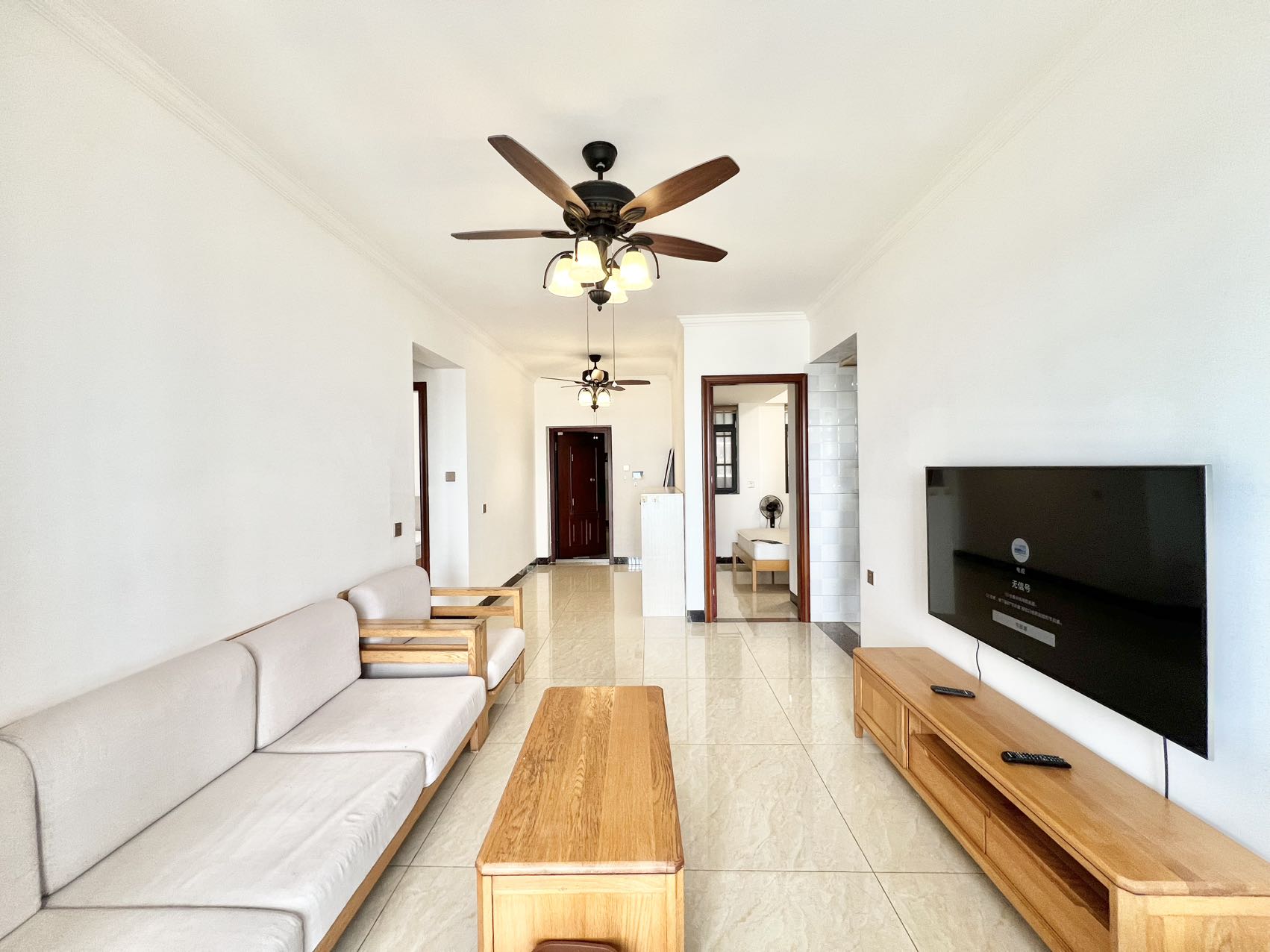 万达广场骏豪仕家(万达公馆)  3室2厅1卫    2800.0元/月 万达广场骏豪仕家(万达公馆)  3室2厅1卫    2800.0元/月室内图