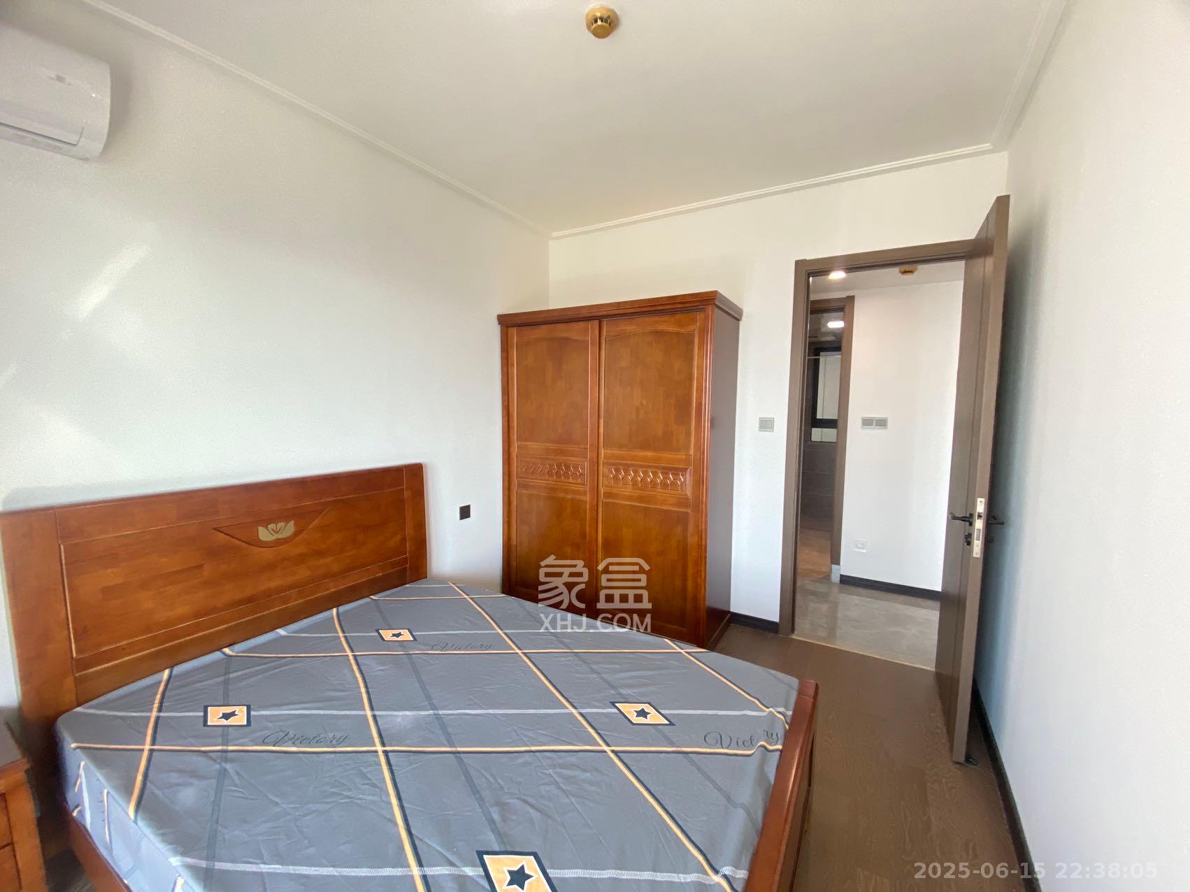 卓越中寰 3室2厅2卫 3800.0元/月 卓越中寰 3室2厅2卫 3800.0元/月室内图