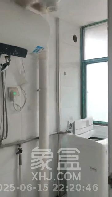 高岭小区 1室1厅1卫 1000.0元/月 高岭小区 1室1厅1卫 1000.0元/月室内图