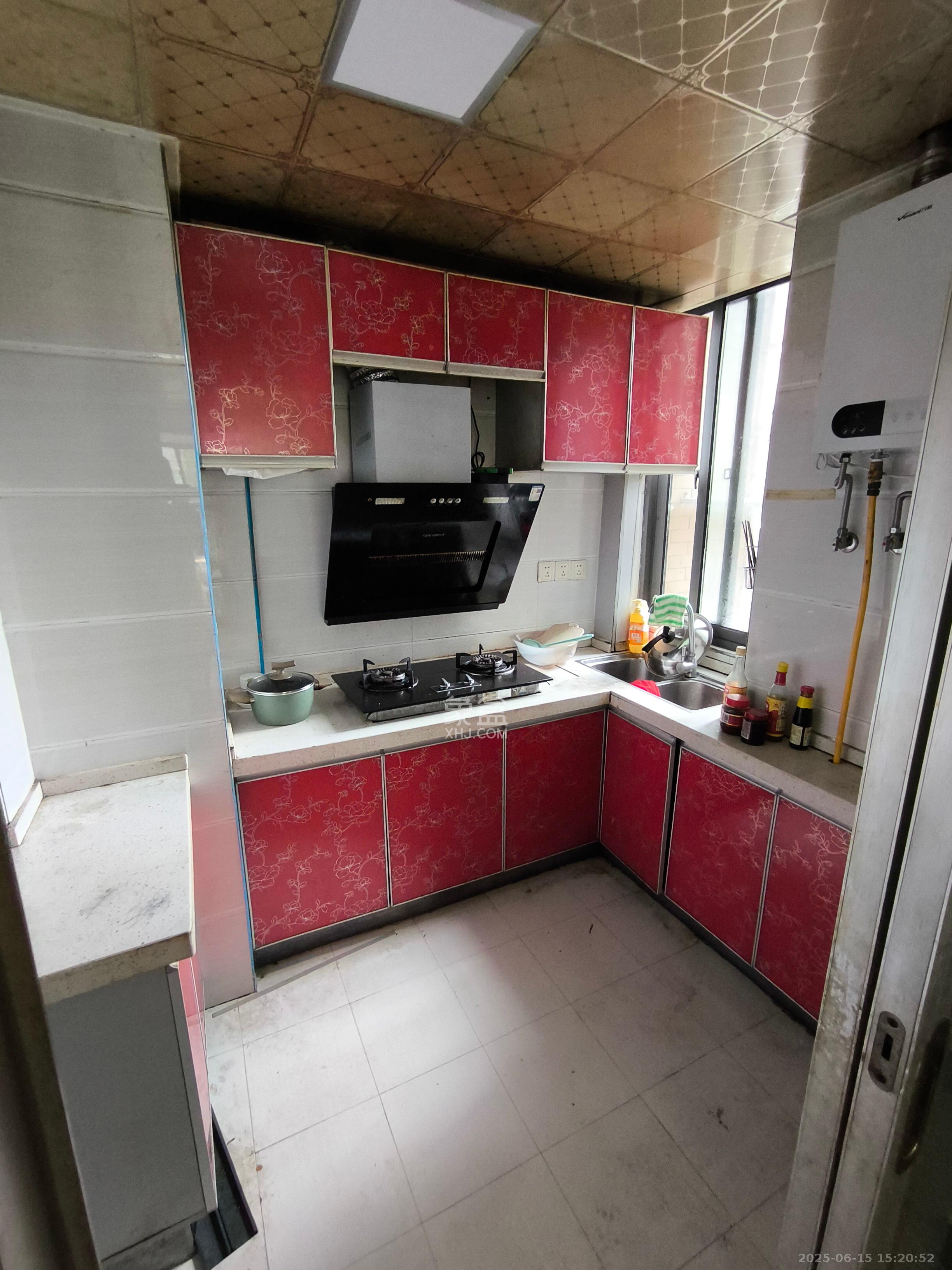 鑫远御文台一期 2室2厅1卫 2000.0元/月 鑫远御文台一期 2室2厅1卫 2000.0元/月室内图