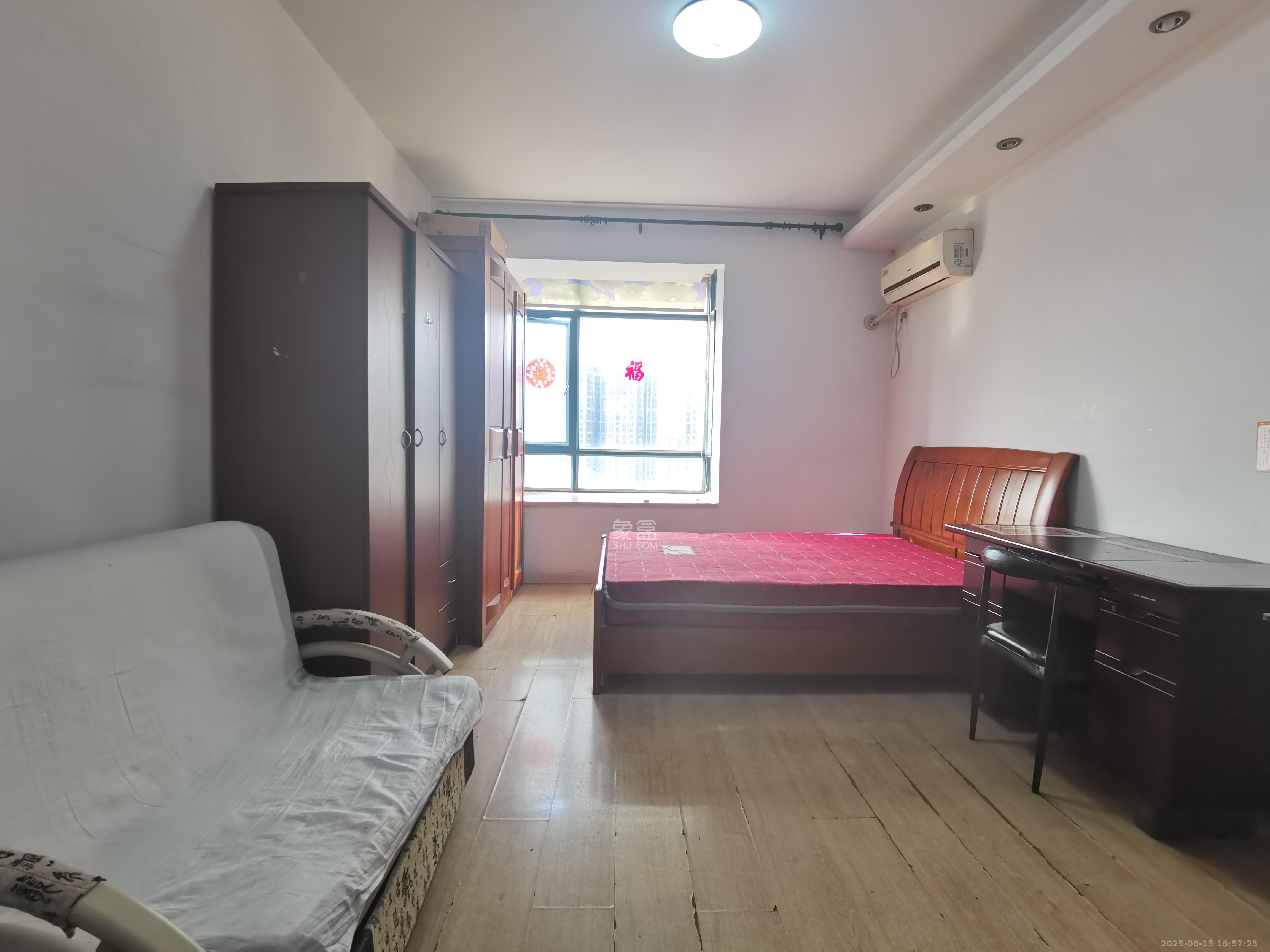 中江国际花城 1室1厅1卫 1300.0元/月 中江国际花城 1室1厅1卫 1300.0元/月室内图