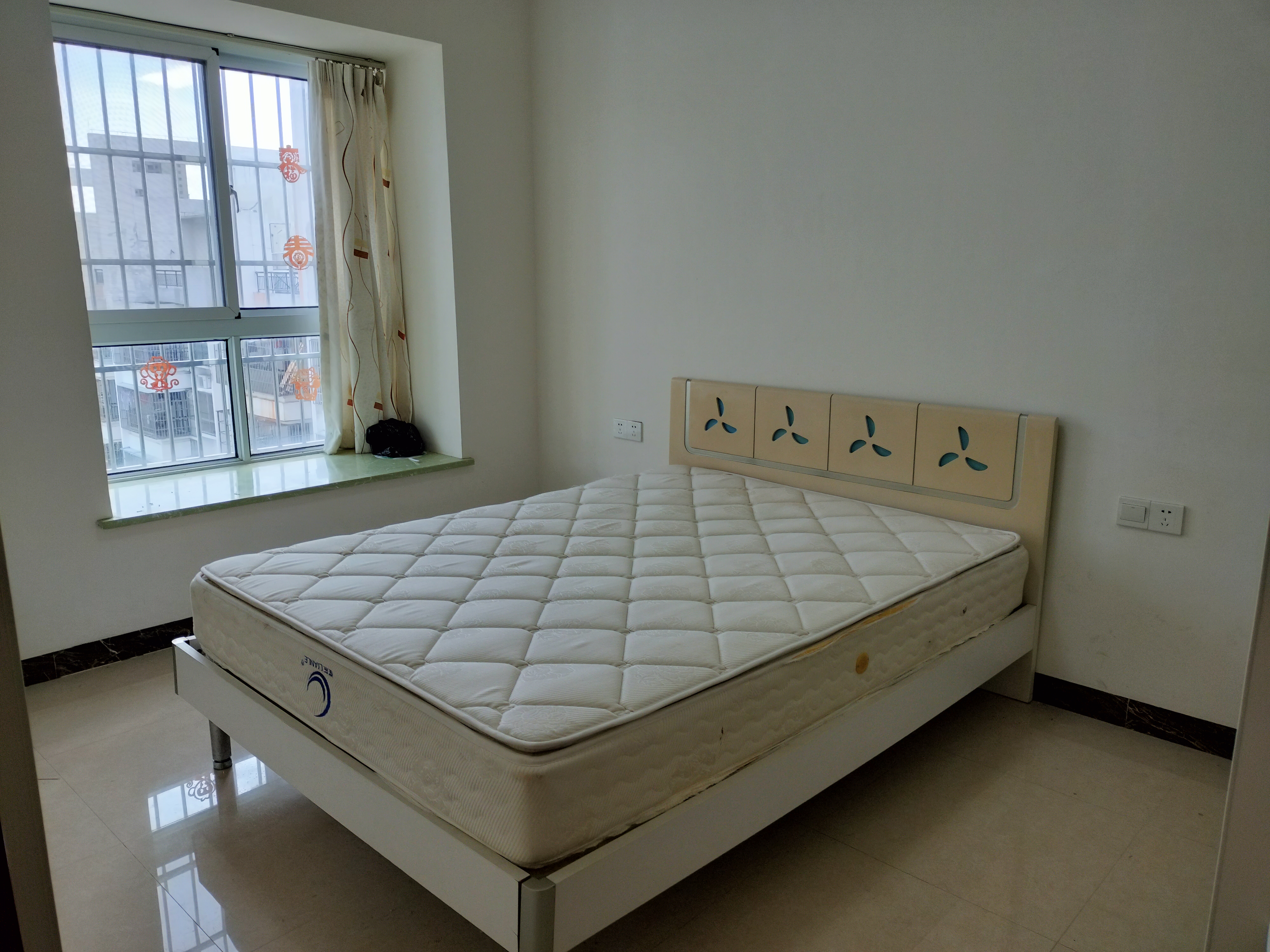宁江花园  3室2厅2卫   2500.00元/月室内图