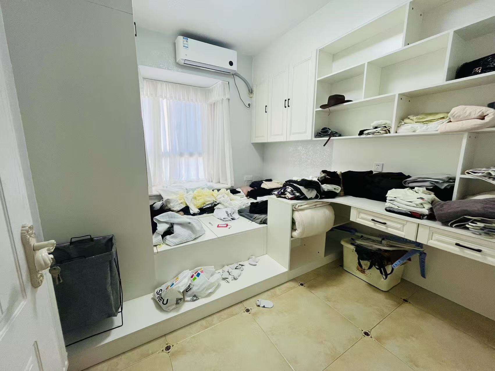 中建江湾壹号  4室2厅2卫   95.00万室内图