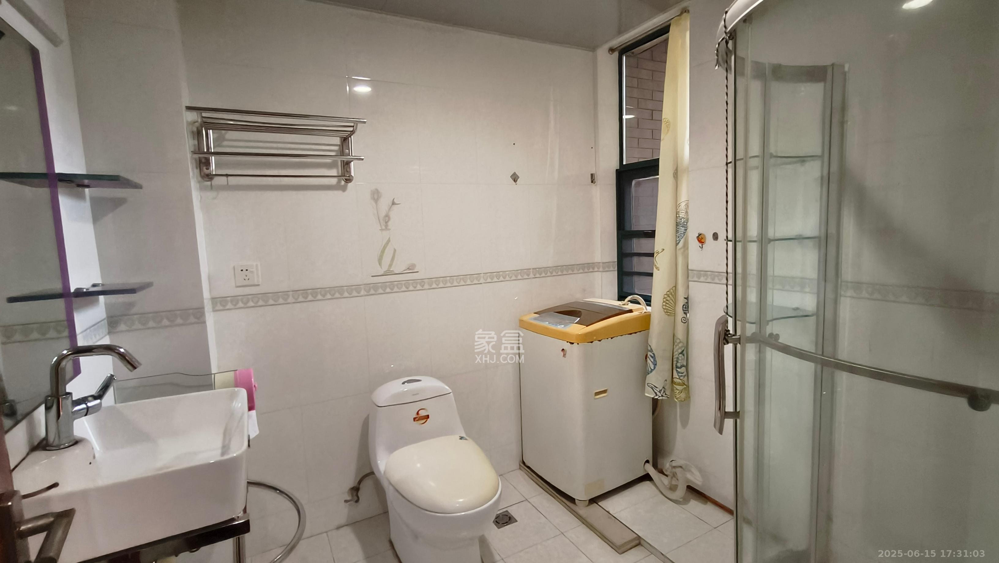 中江国际花城 3室2厅2卫 3200.0元/月 中江国际花城 3室2厅2卫 3200.0元/月室内图