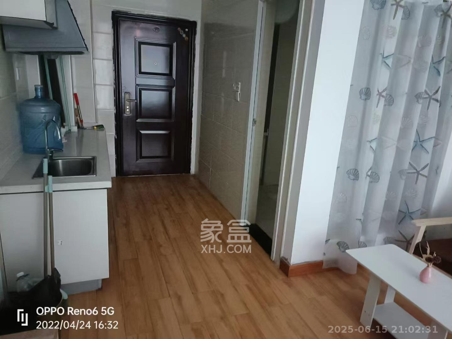 华侨假日中心(晟华苑) 1室1厅1卫 1600.0元/月 华侨假日中心(晟华苑) 1室1厅1卫 1600.0元/月室内图