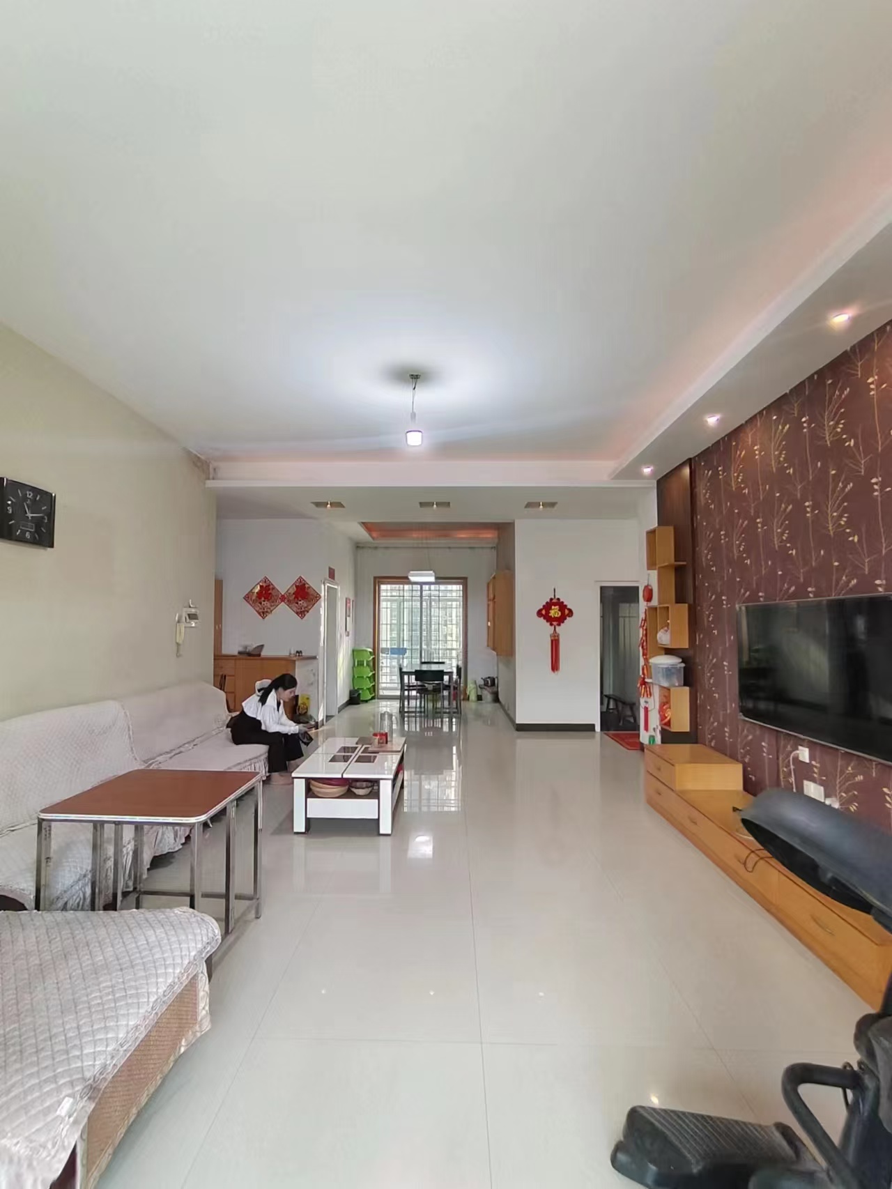 南华苑 1室0厅0卫 2500.0元/月 南华苑 1室0厅0卫 2500.0元/月室内图