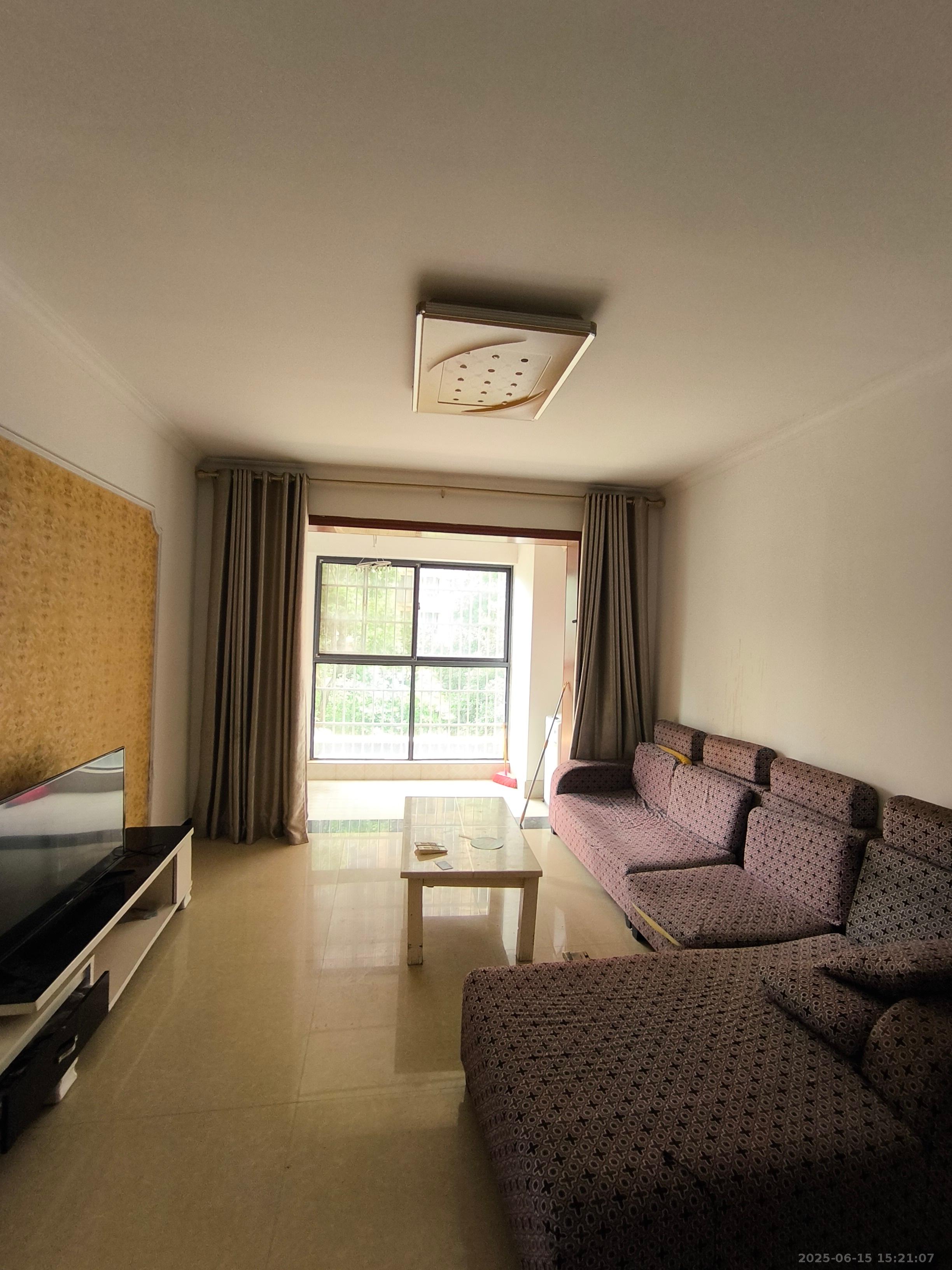 鑫远御文台一期 2室2厅1卫 2000.0元/月 鑫远御文台一期 2室2厅1卫 2000.0元/月室内图