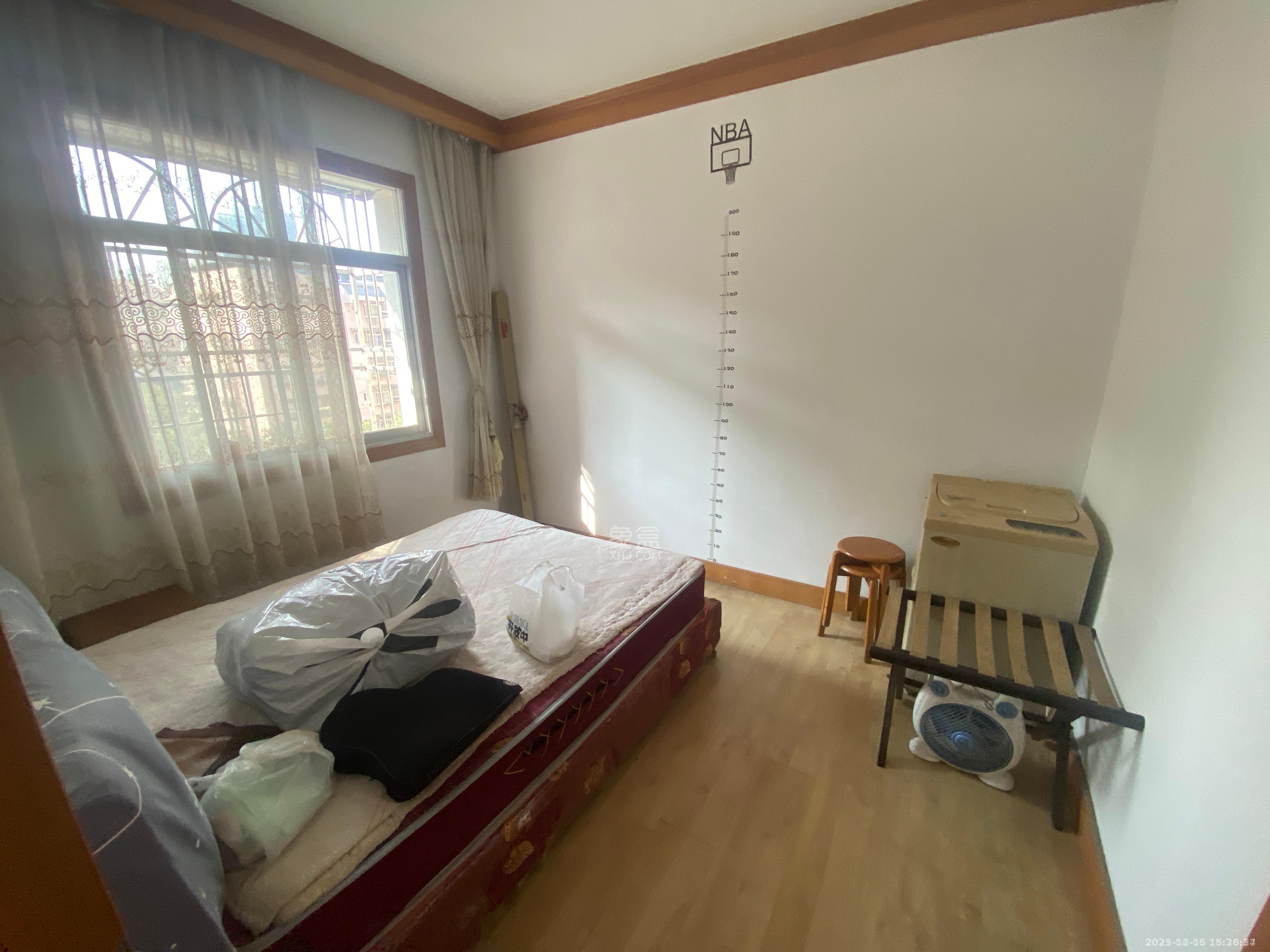 富绅花园 3室2厅1卫 900.0元/月 富绅花园 3室2厅1卫 900.0元/月室内图