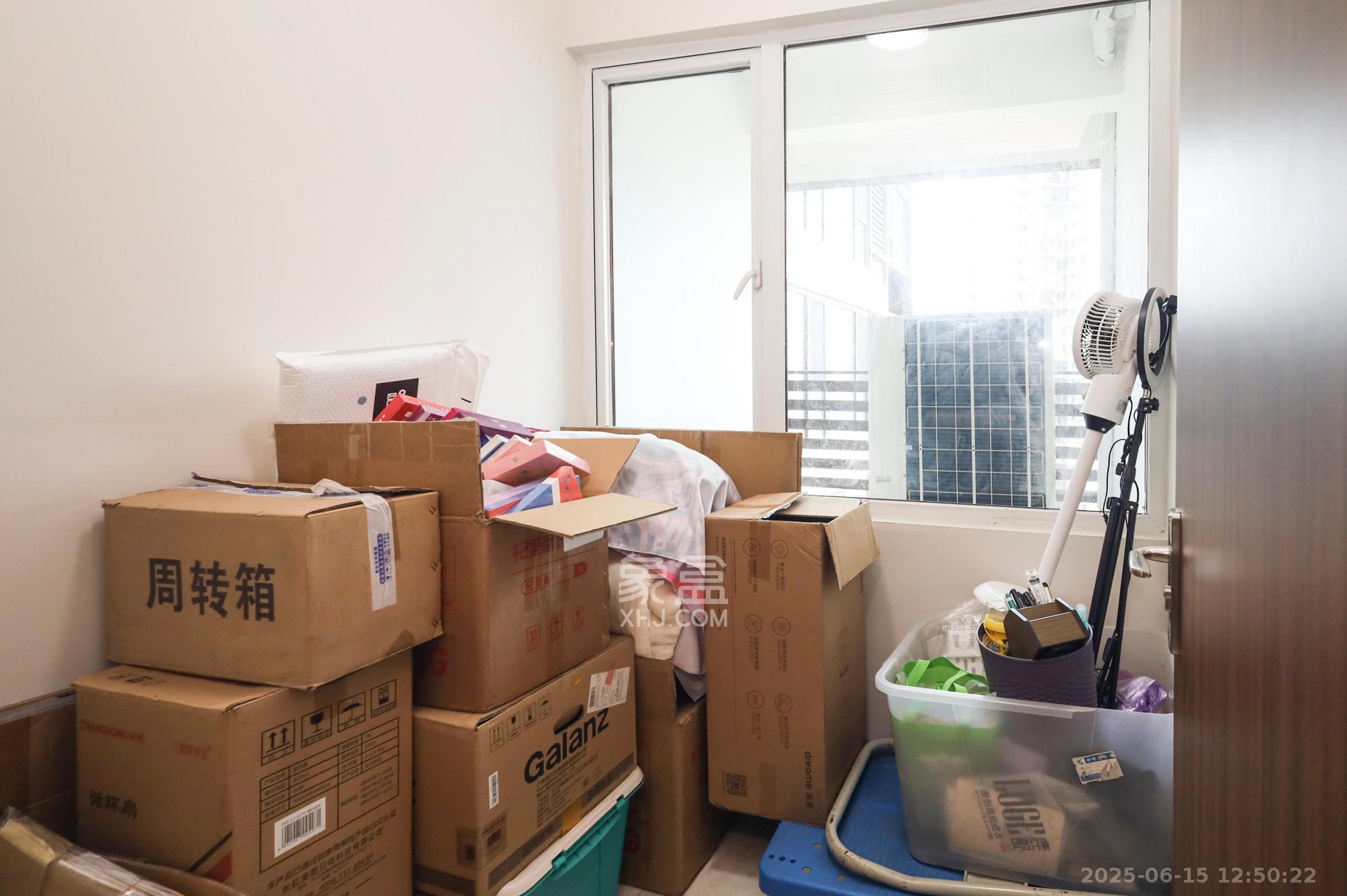 中欣楚天御府E区  4室2厅2卫   198.00万其他