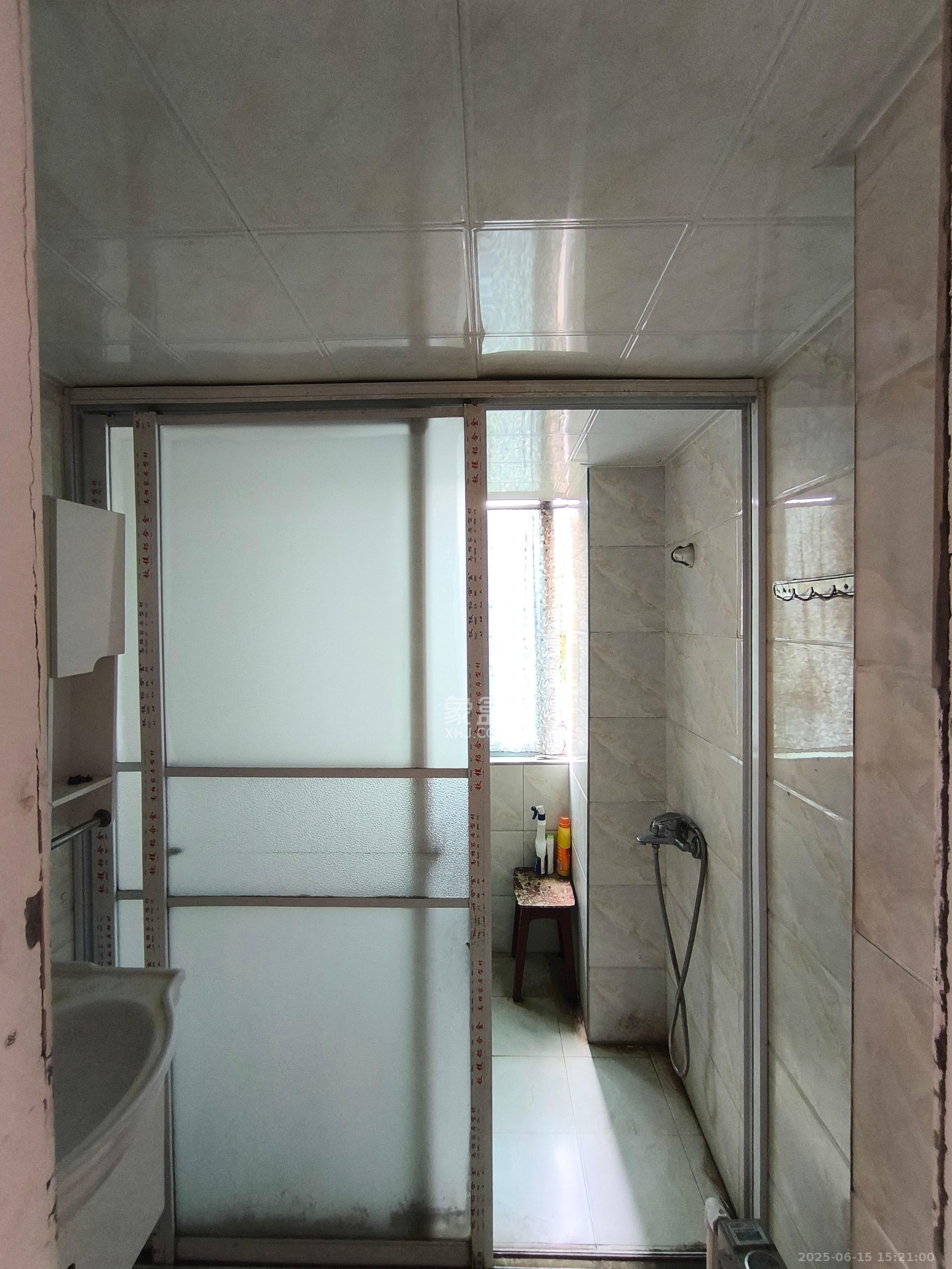 鑫远御文台一期 2室2厅1卫 2000.0元/月 鑫远御文台一期 2室2厅1卫 2000.0元/月室内图