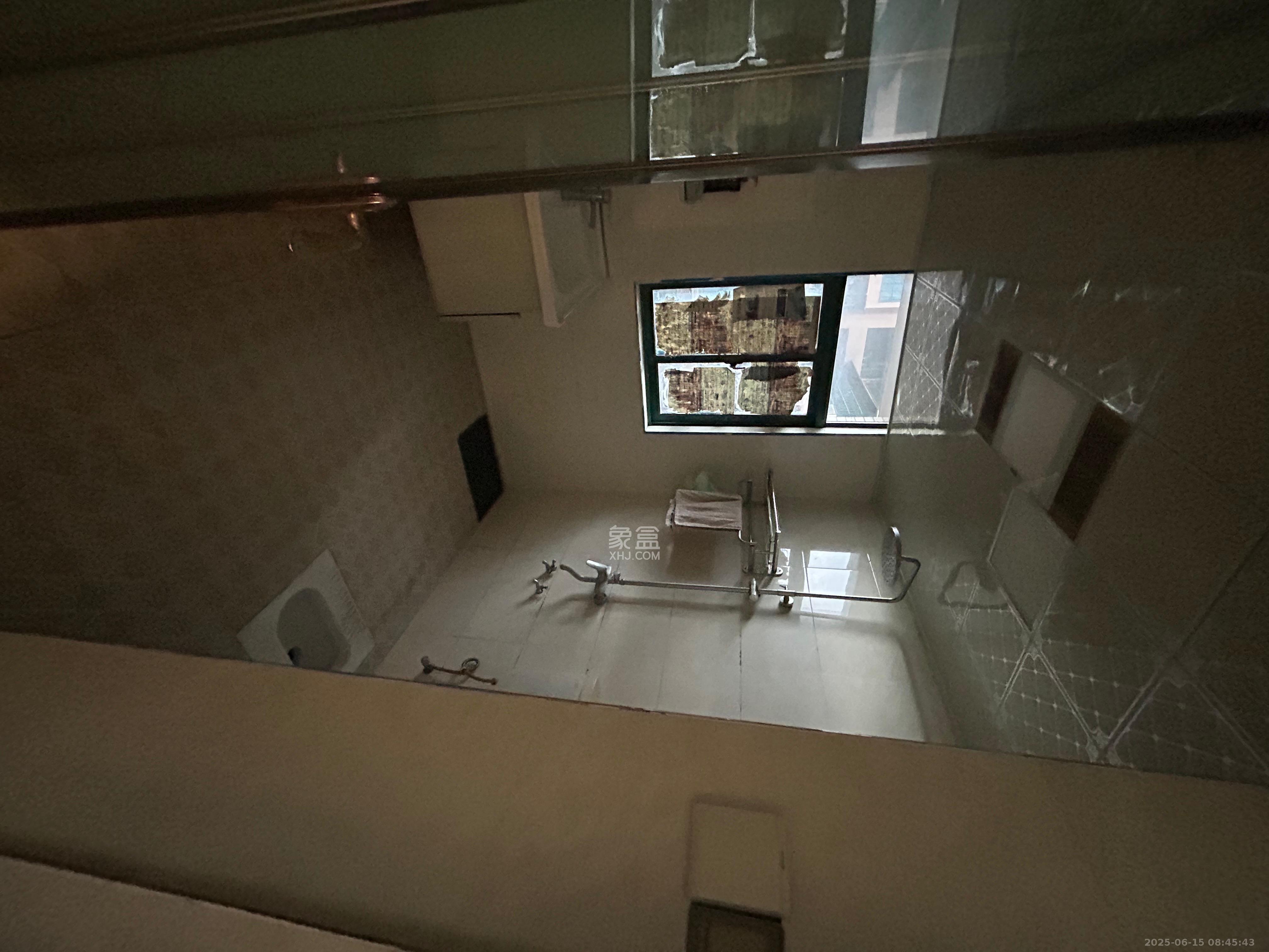 才子佳郡  3室2厅2卫   1600.00元/月室内图