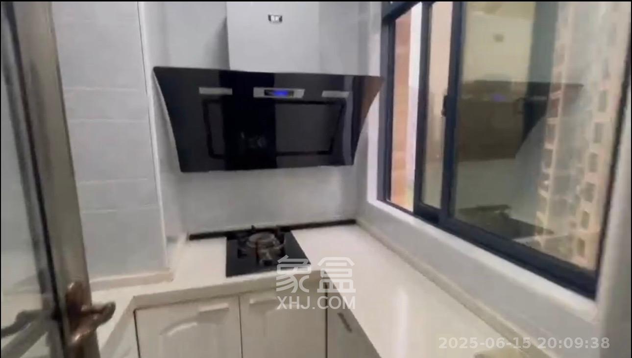 中南红领邦（红星嘉和苑）  1室1厅1卫   1500.00元/月室内图