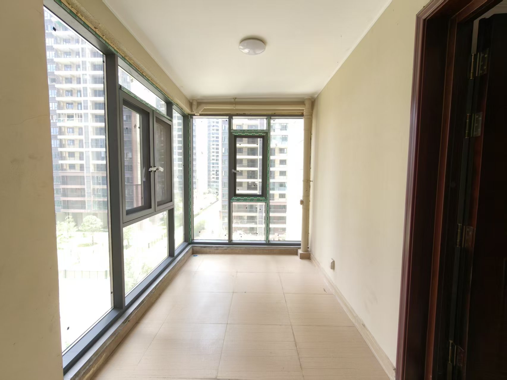 碧桂园梓山府 4室2厅2卫 2400.0元/月 碧桂园梓山府 4室2厅2卫 2400.0元/月室内图