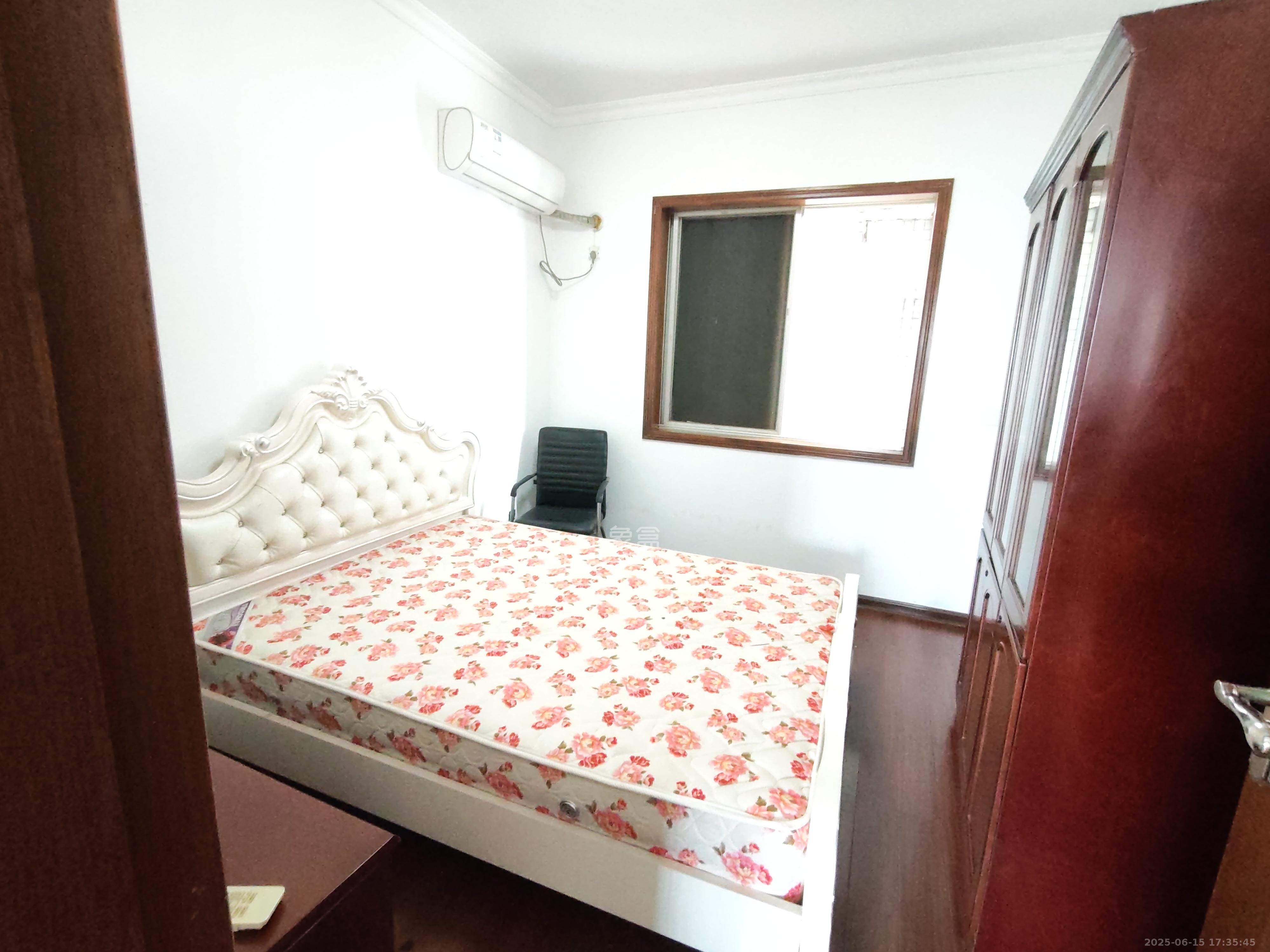 嘉盛奥美城 4室1厅1卫 3800.0元/月 嘉盛奥美城 4室1厅1卫 3800.0元/月室内图