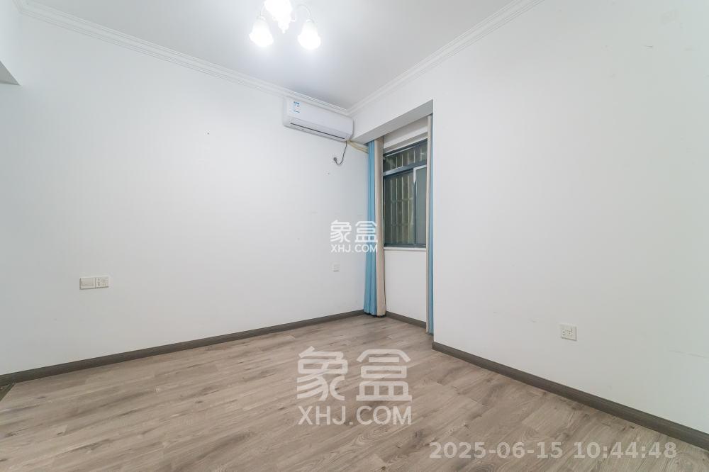 恒基凯旋门一二期 4室2厅3卫 3600.0元/月 恒基凯旋门一二期 4室2厅3卫 3600.0元/月室内图