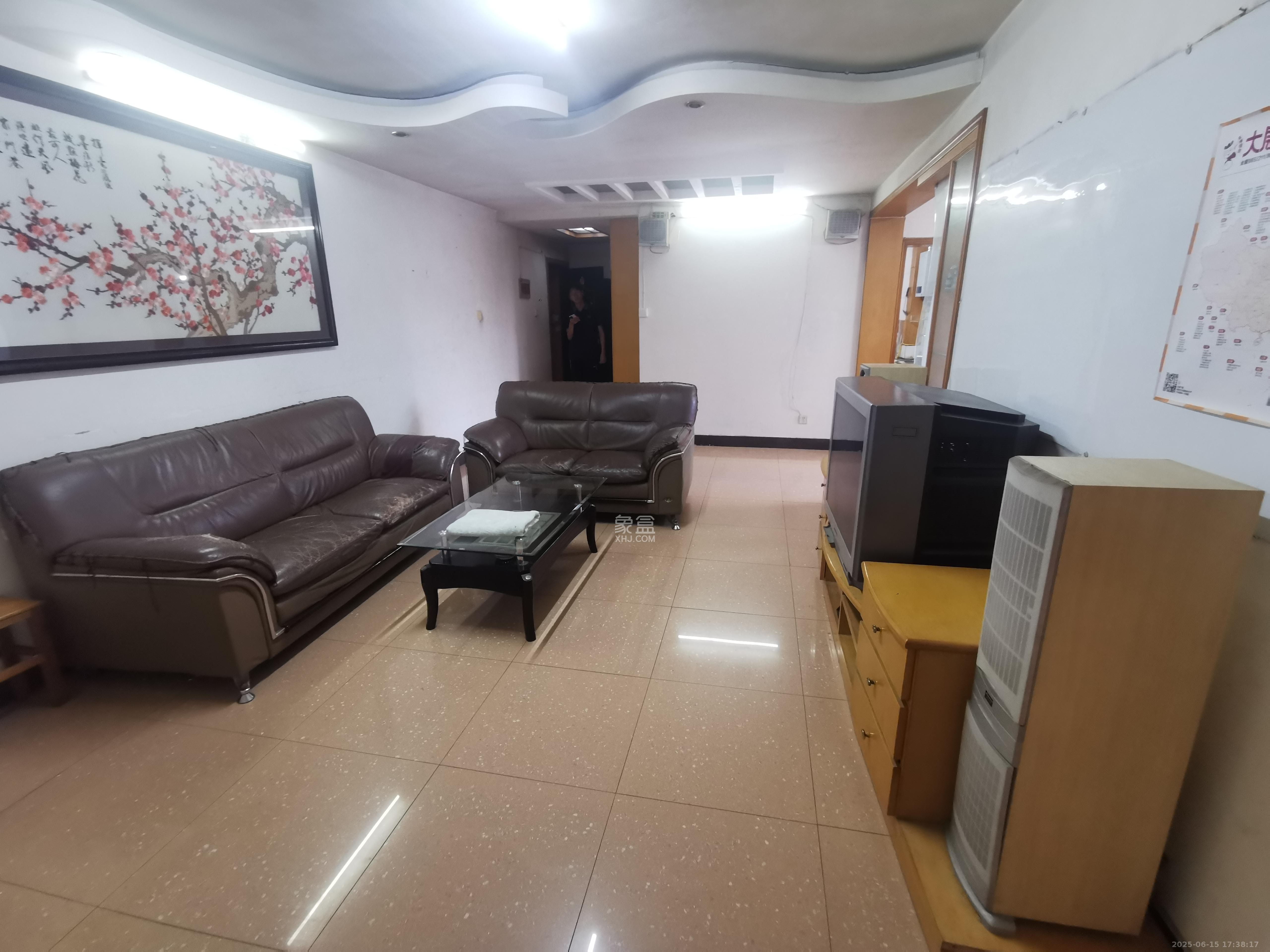 学院新村 3室1厅1卫 3600.0元/月 学院新村 3室1厅1卫 3600.0元/月室内图