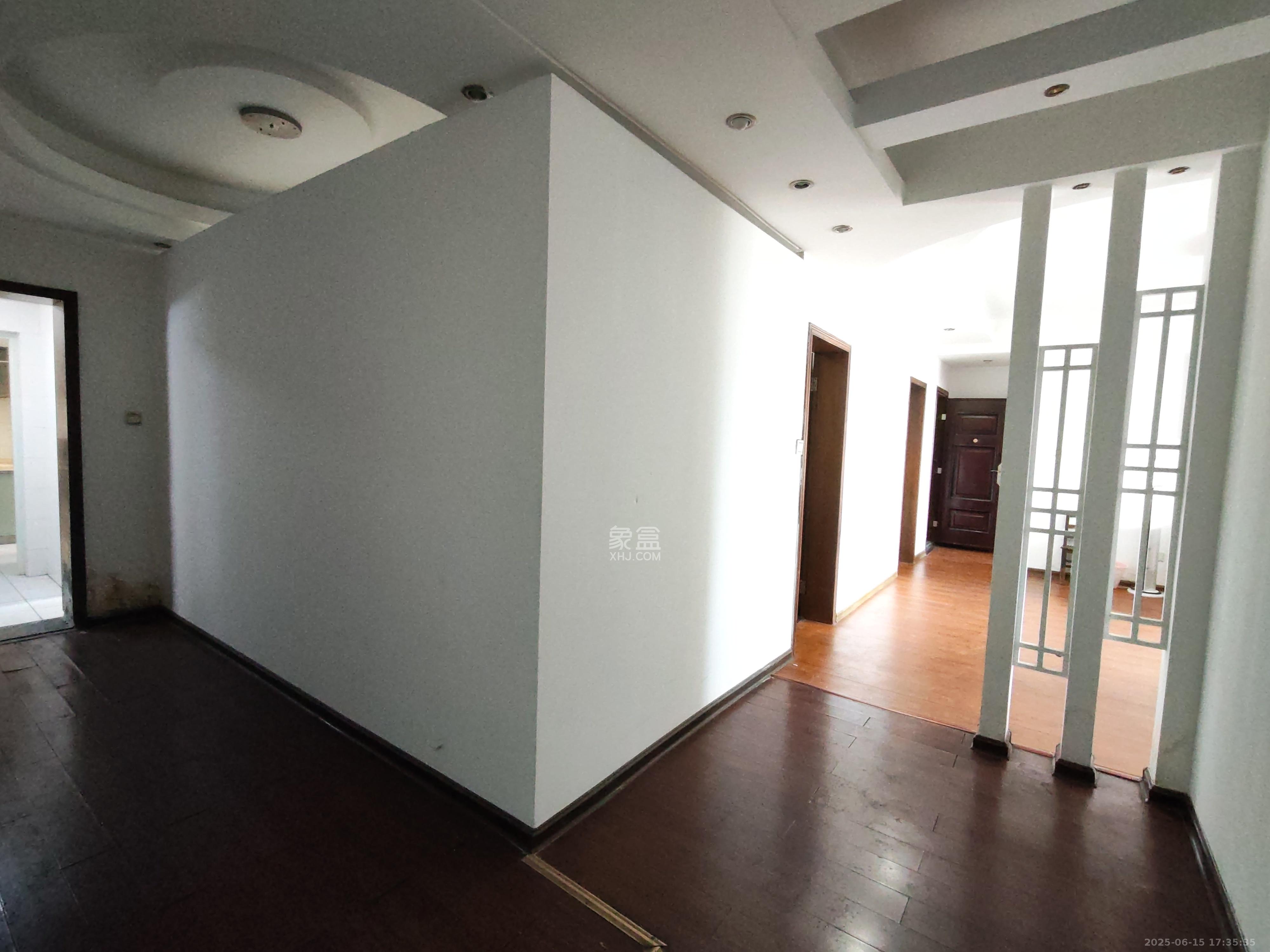 嘉盛奥美城 4室1厅1卫 3800.0元/月 嘉盛奥美城 4室1厅1卫 3800.0元/月室内图