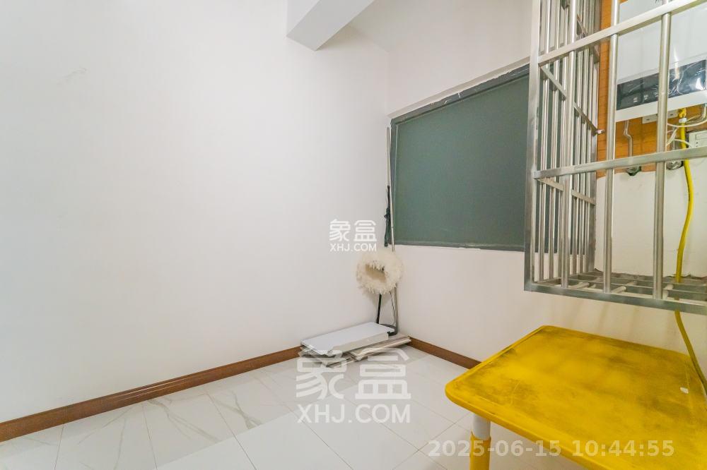 恒基凯旋门一二期 4室2厅3卫 3600.0元/月 恒基凯旋门一二期 4室2厅3卫 3600.0元/月室内图