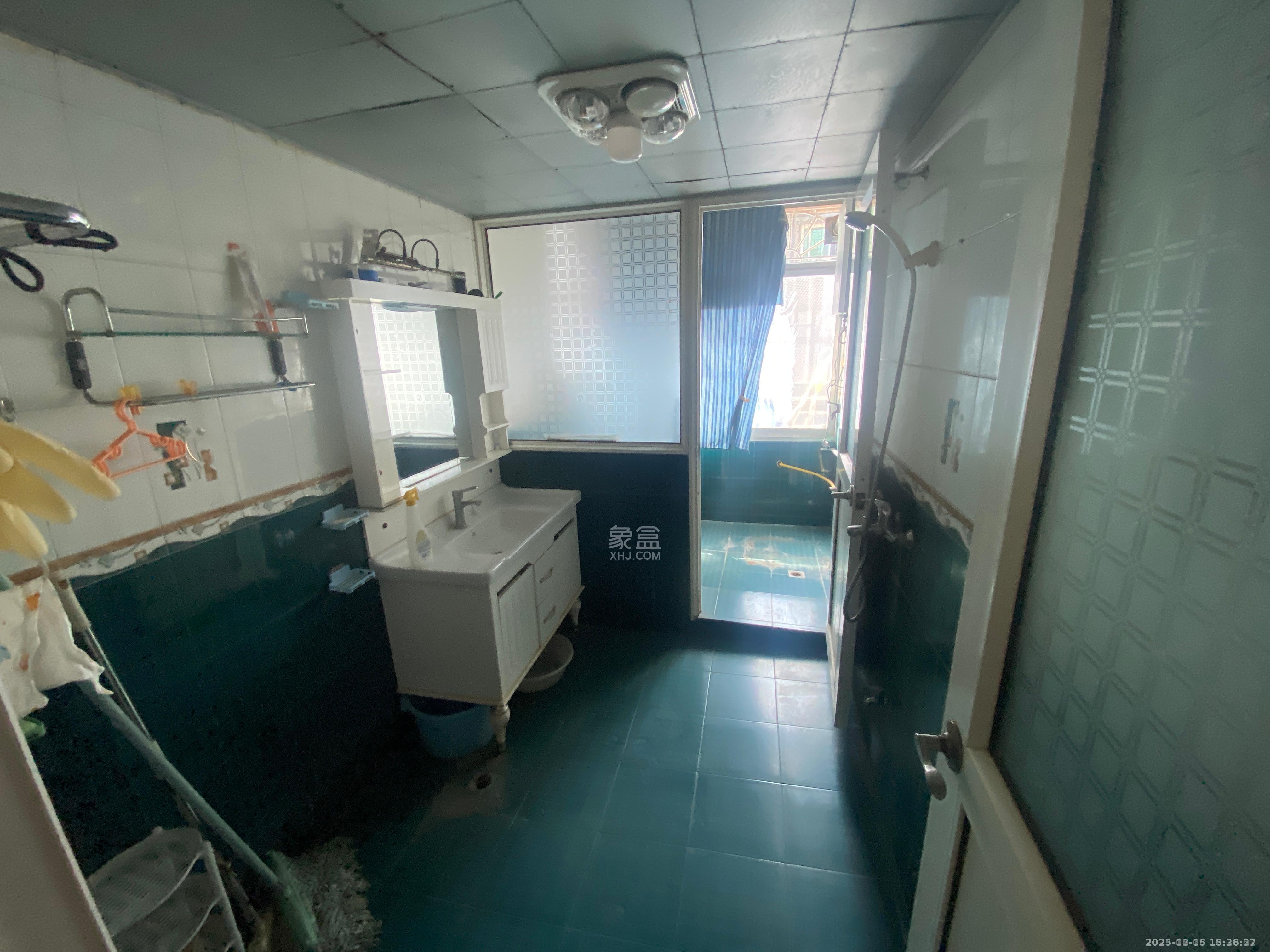 富绅花园 3室2厅1卫 900.0元/月 富绅花园 3室2厅1卫 900.0元/月室内图