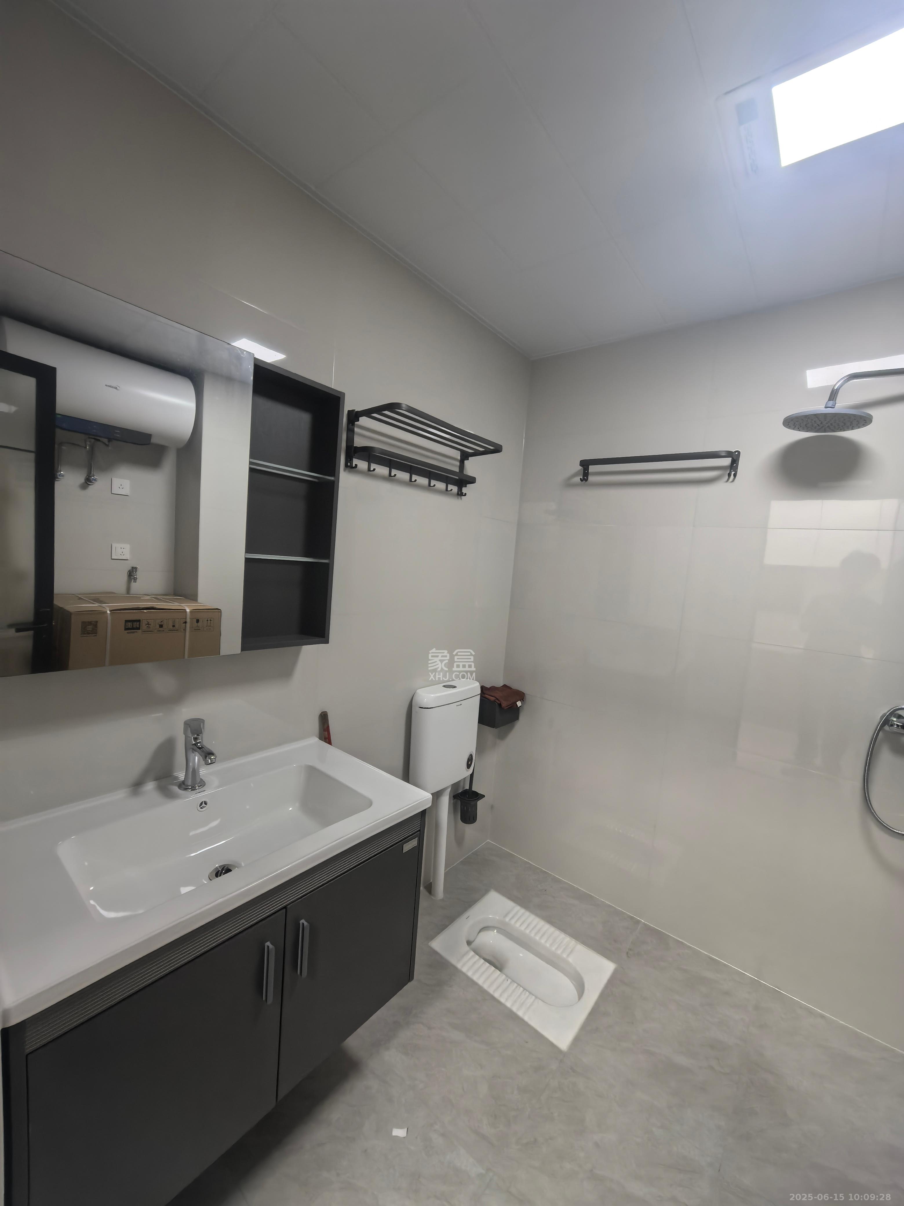 中建悦和城 2室1厅1卫 2400.0元/月 中建悦和城 2室1厅1卫 2400.0元/月室内图