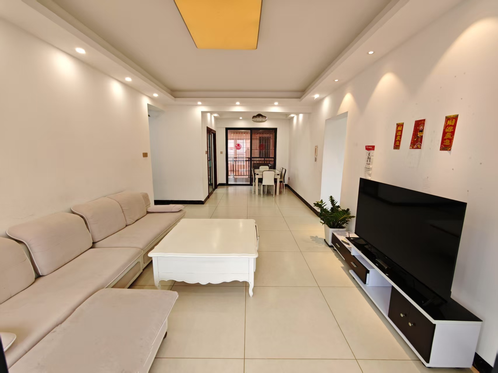 香榭花园 3室2厅2卫 2800.0元/月 香榭花园 3室2厅2卫 2800.0元/月室内图