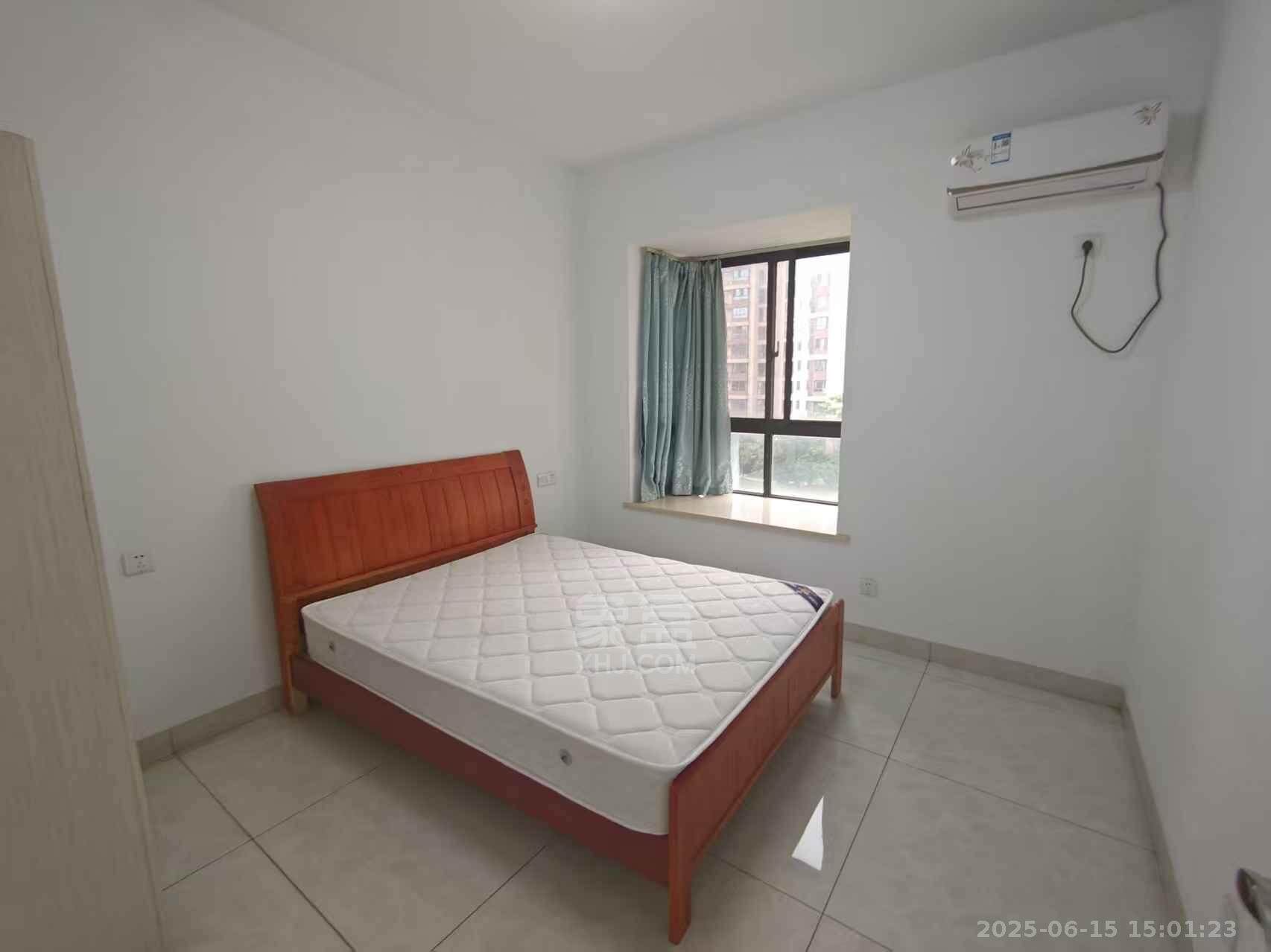 武广国际学苑  3室2厅1卫    2000.0元/月 武广国际学苑  3室2厅1卫    2000.0元/月室内图