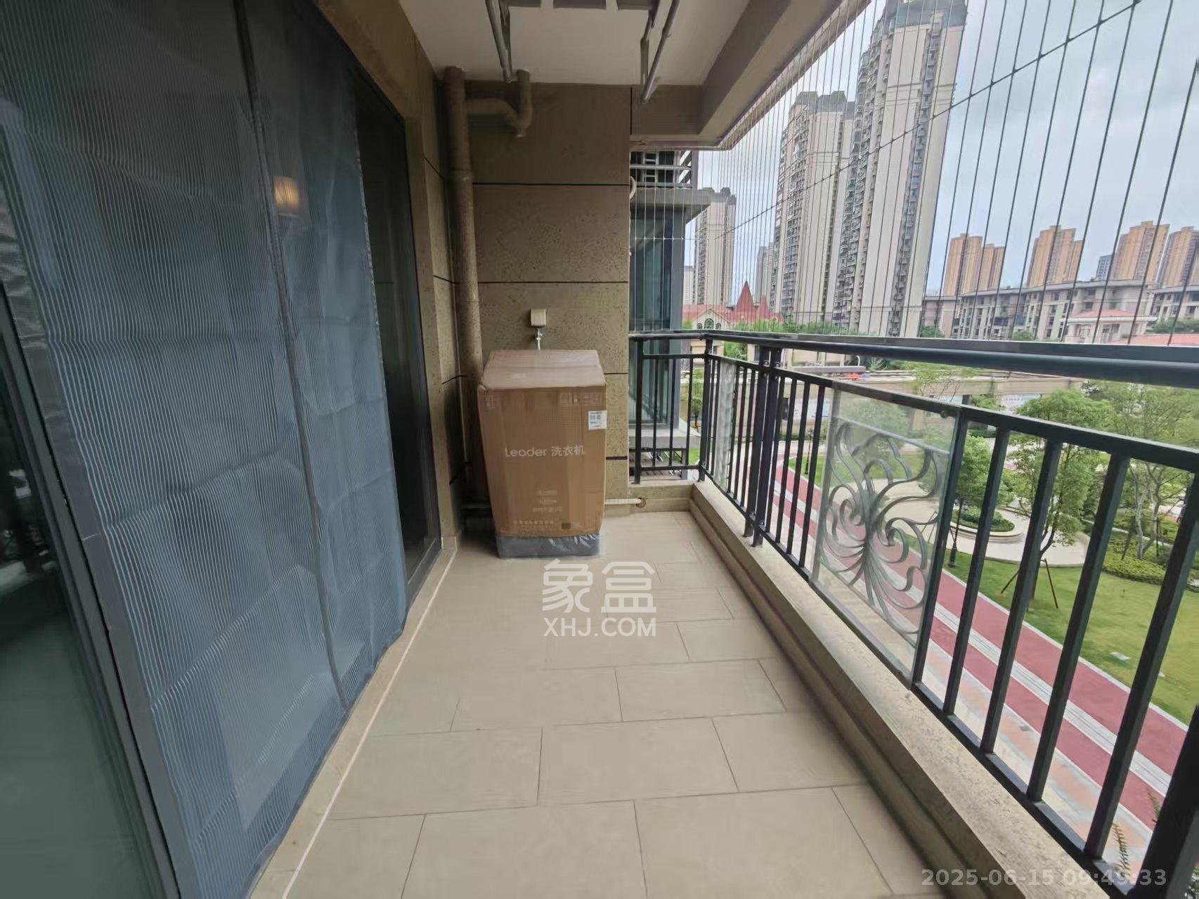 恒大御景天下城三期 3室2厅2卫 2800.0元/月 恒大御景天下城三期 3室2厅2卫 2800.0元/月室内图