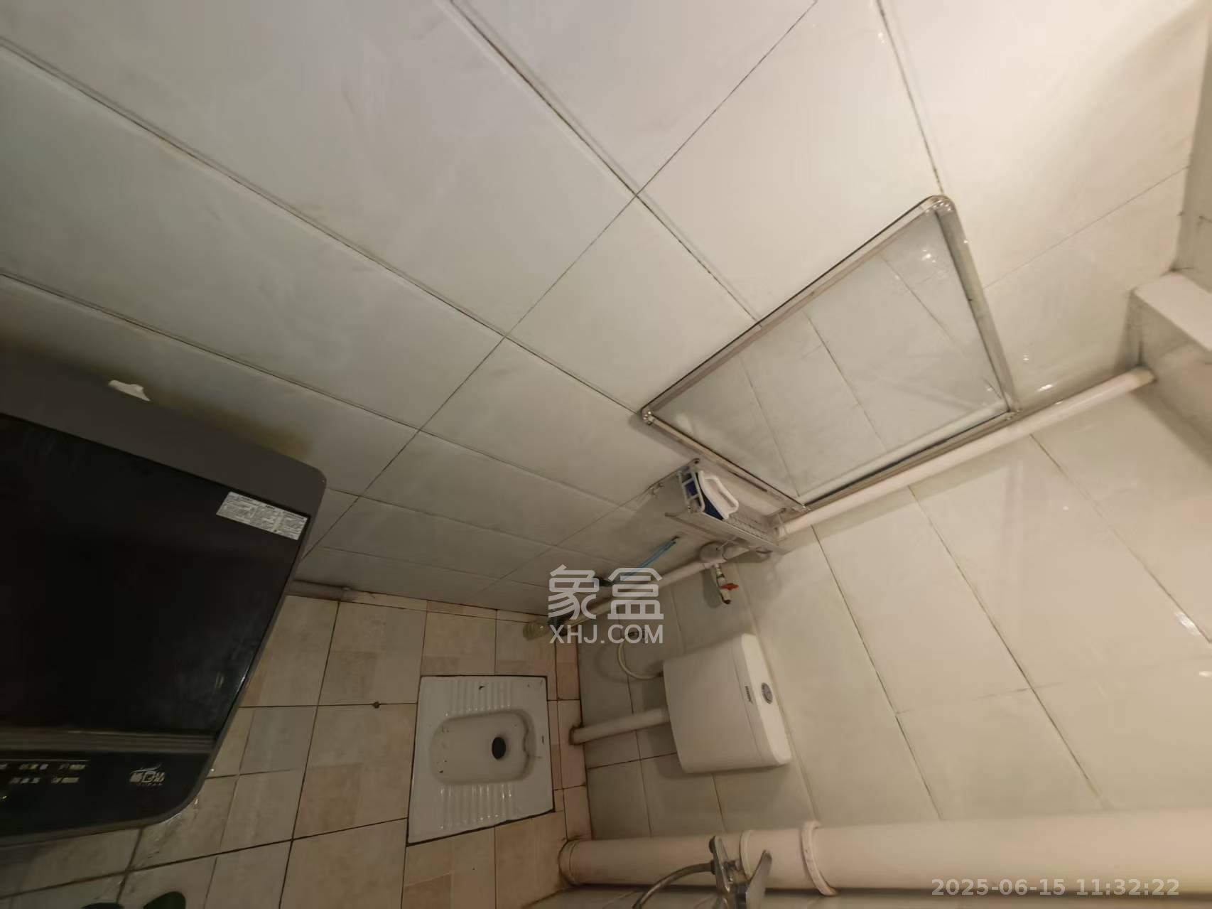 文庙坪小区  1室1厅1卫   1800.00元/月室内图