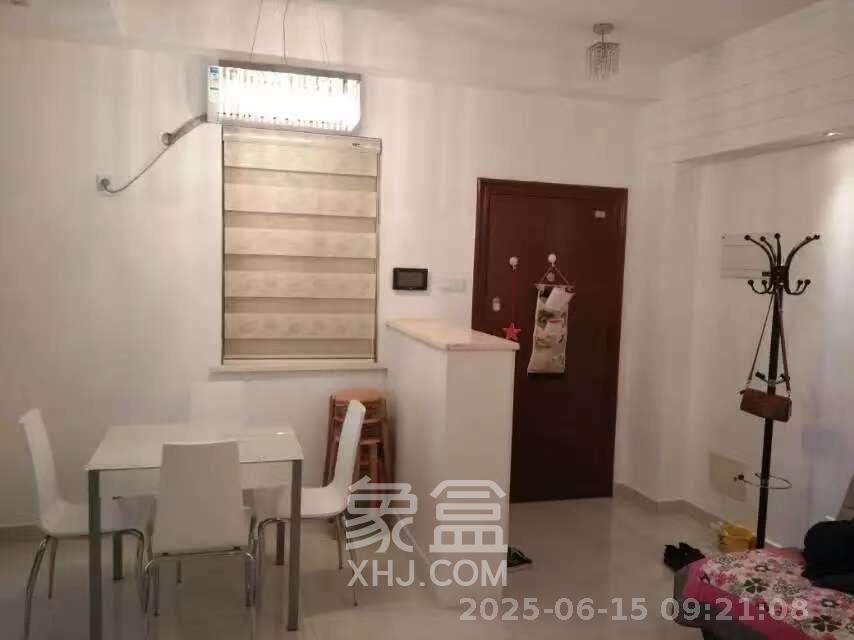 万博汇  2室2厅1卫   2300.00元/月室内图