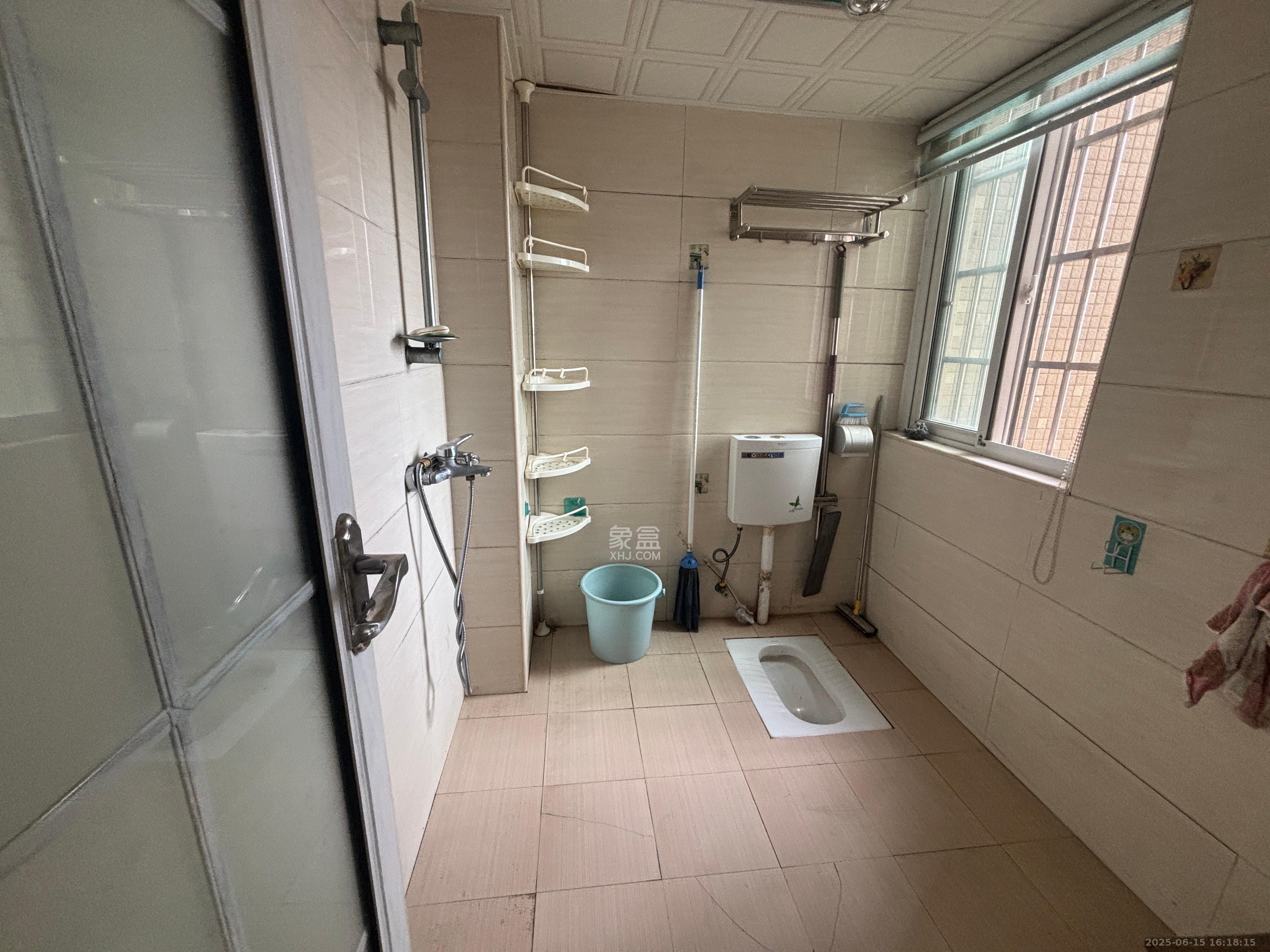 光明城市(星辰青年城) 4室2厅1卫 2400.0元/月 光明城市(星辰青年城) 4室2厅1卫 2400.0元/月室内图