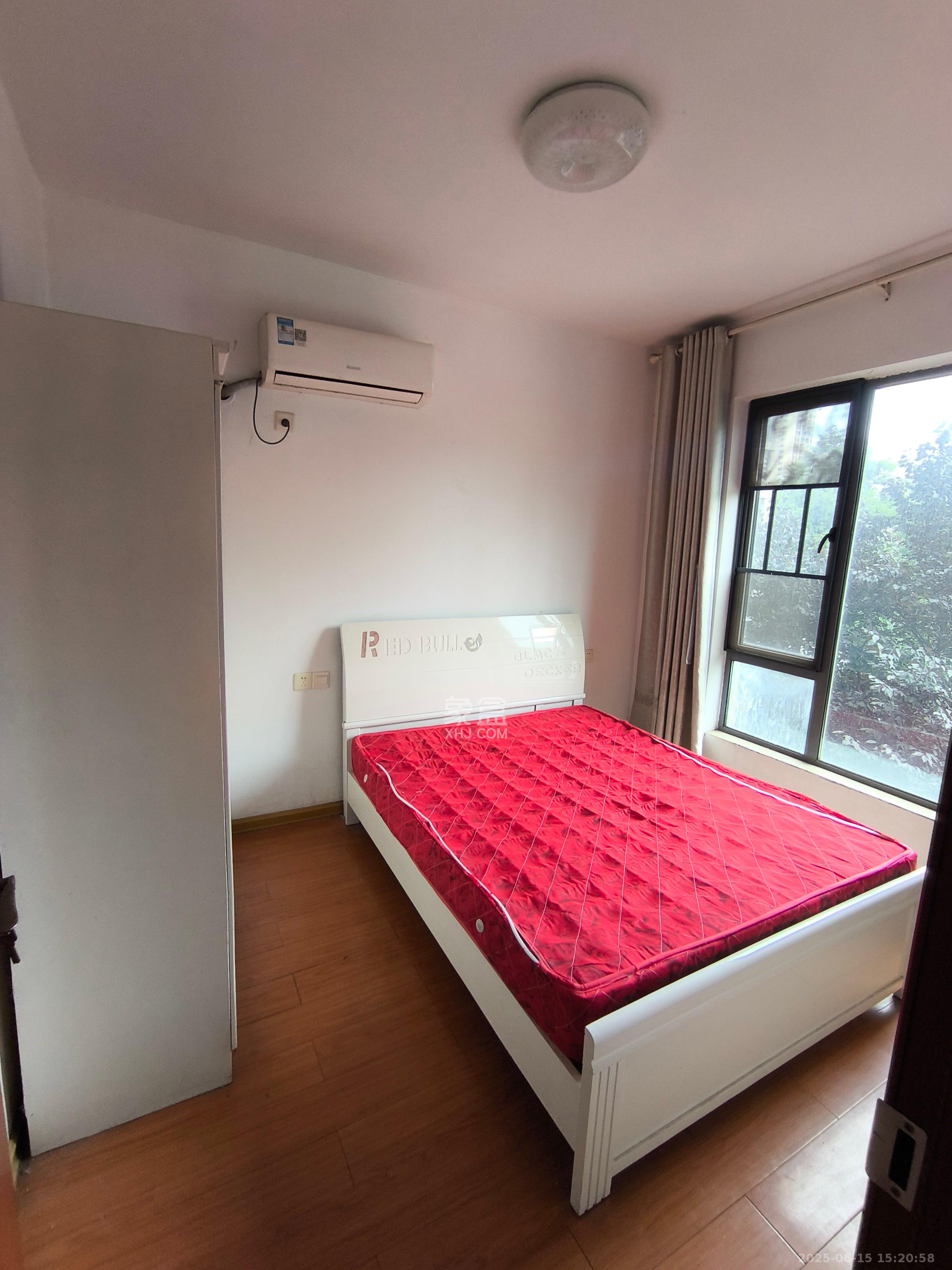 鑫远御文台一期 2室2厅1卫 2000.0元/月 鑫远御文台一期 2室2厅1卫 2000.0元/月室内图