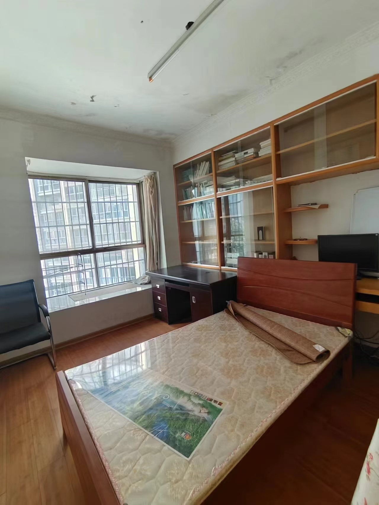 南华苑 1室0厅0卫 2500.0元/月 南华苑 1室0厅0卫 2500.0元/月室内图