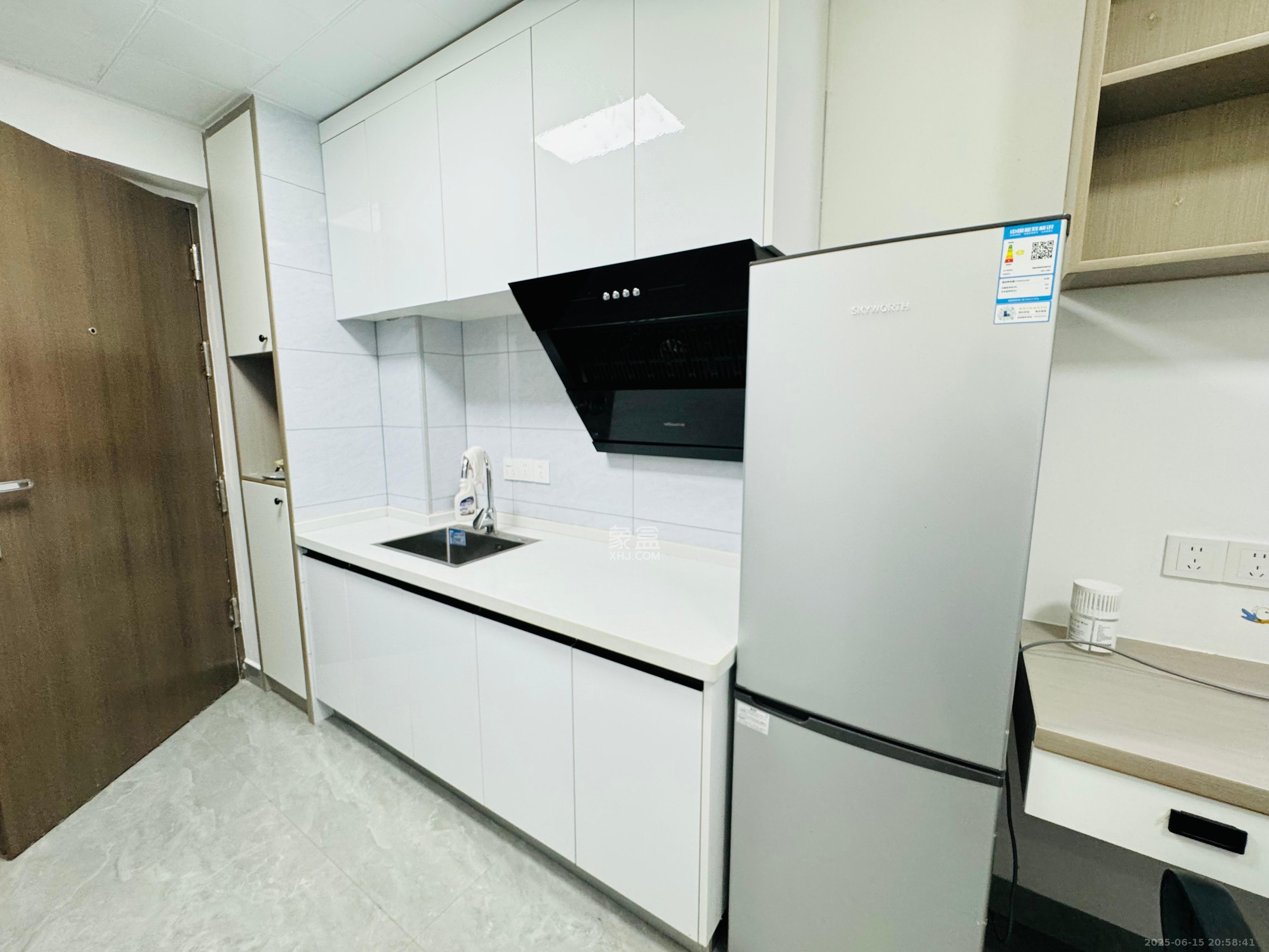 龙湖铂金岛  1室0厅1卫   1450.00元/月室内图