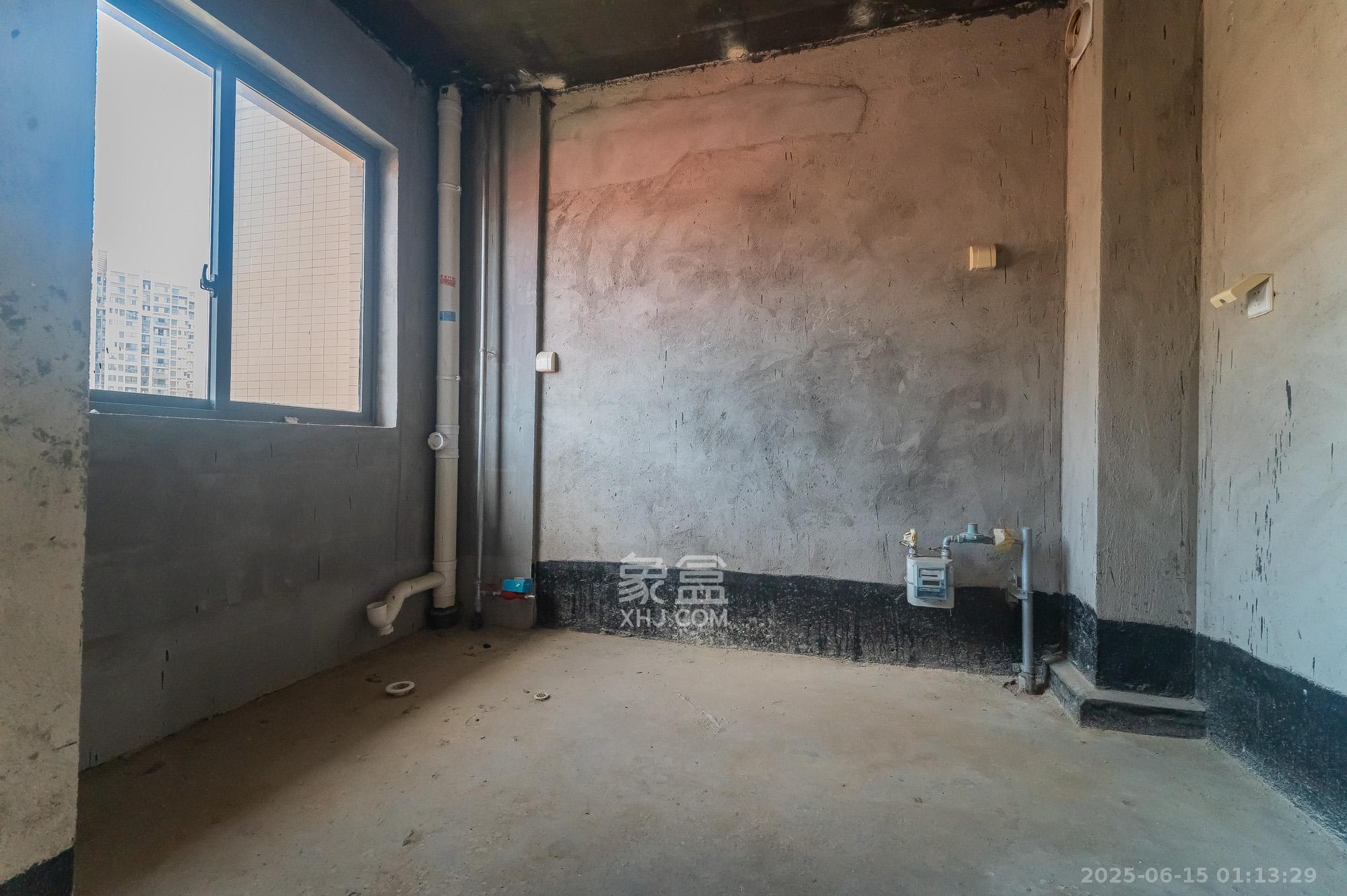 深业睿城  5室2厅2卫    210.0万 深业睿城  5室2厅2卫    210.0万其他