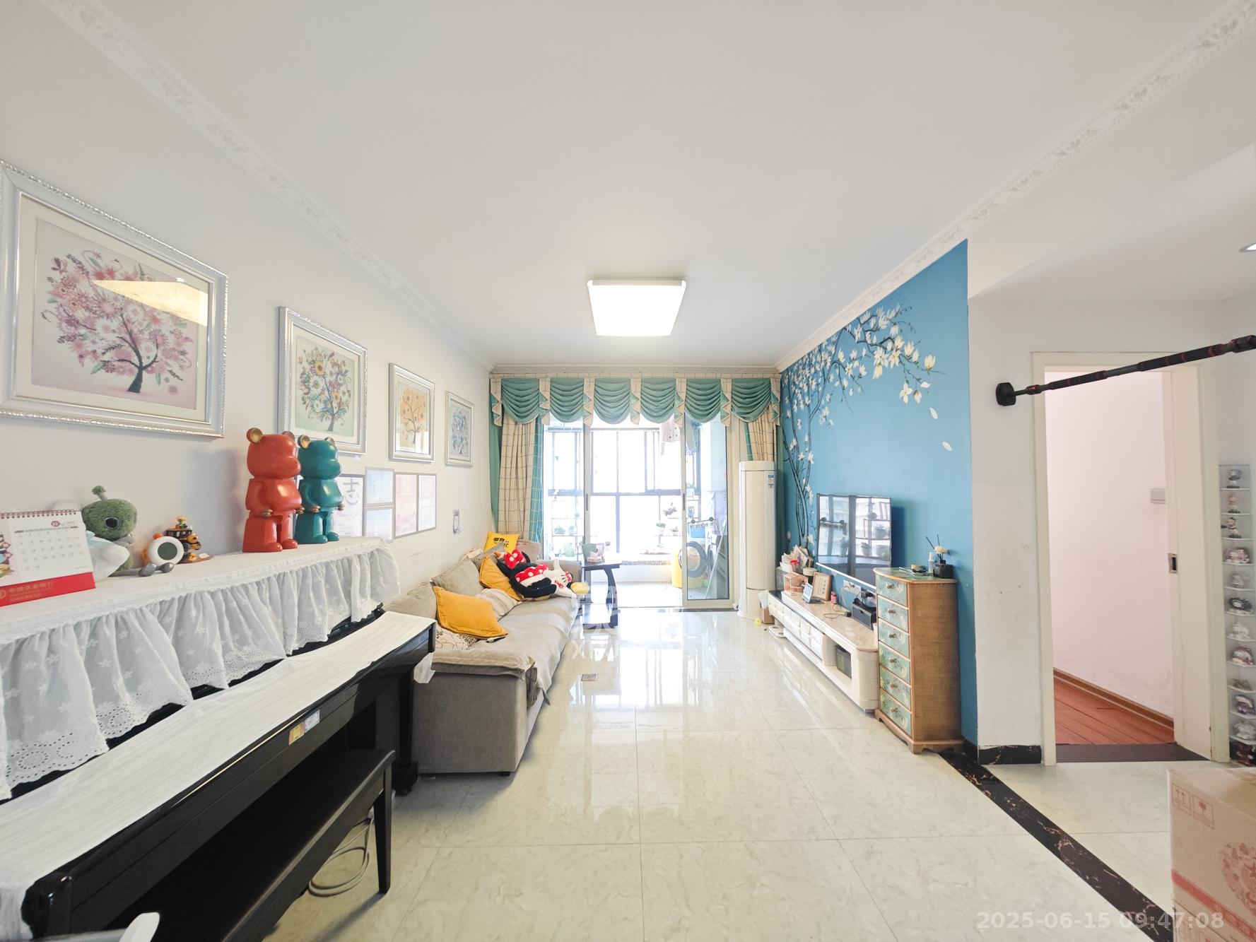 五矿万境水岸二期(五矿万境水岸和苑)  2室2厅1卫    91.8万 五矿万境水岸二期(五矿万境水岸和苑)  2室2厅1卫    91.8万客厅