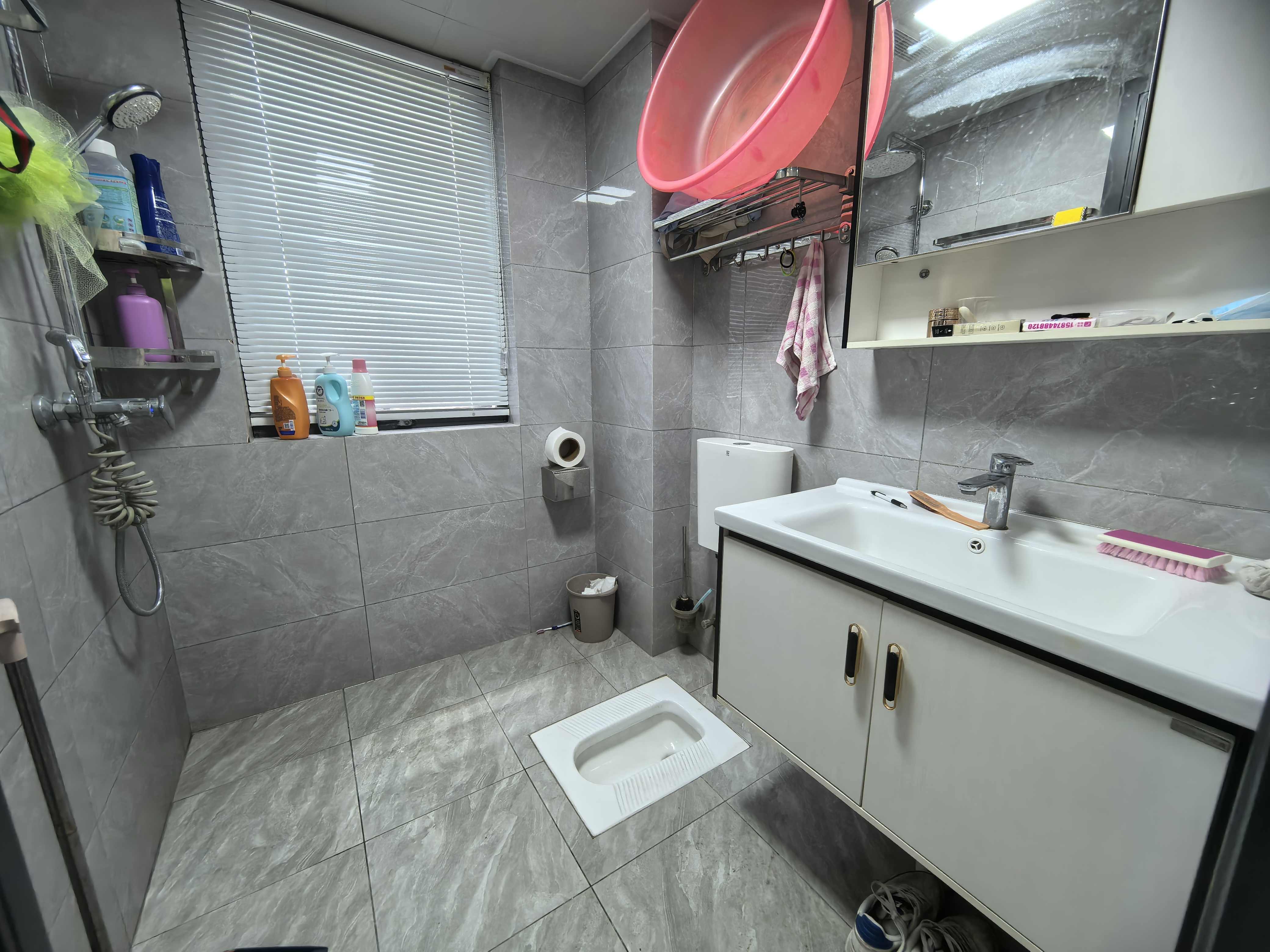 高盛国际 4室2厅2卫 2000.0元/月 高盛国际 4室2厅2卫 2000.0元/月室内图