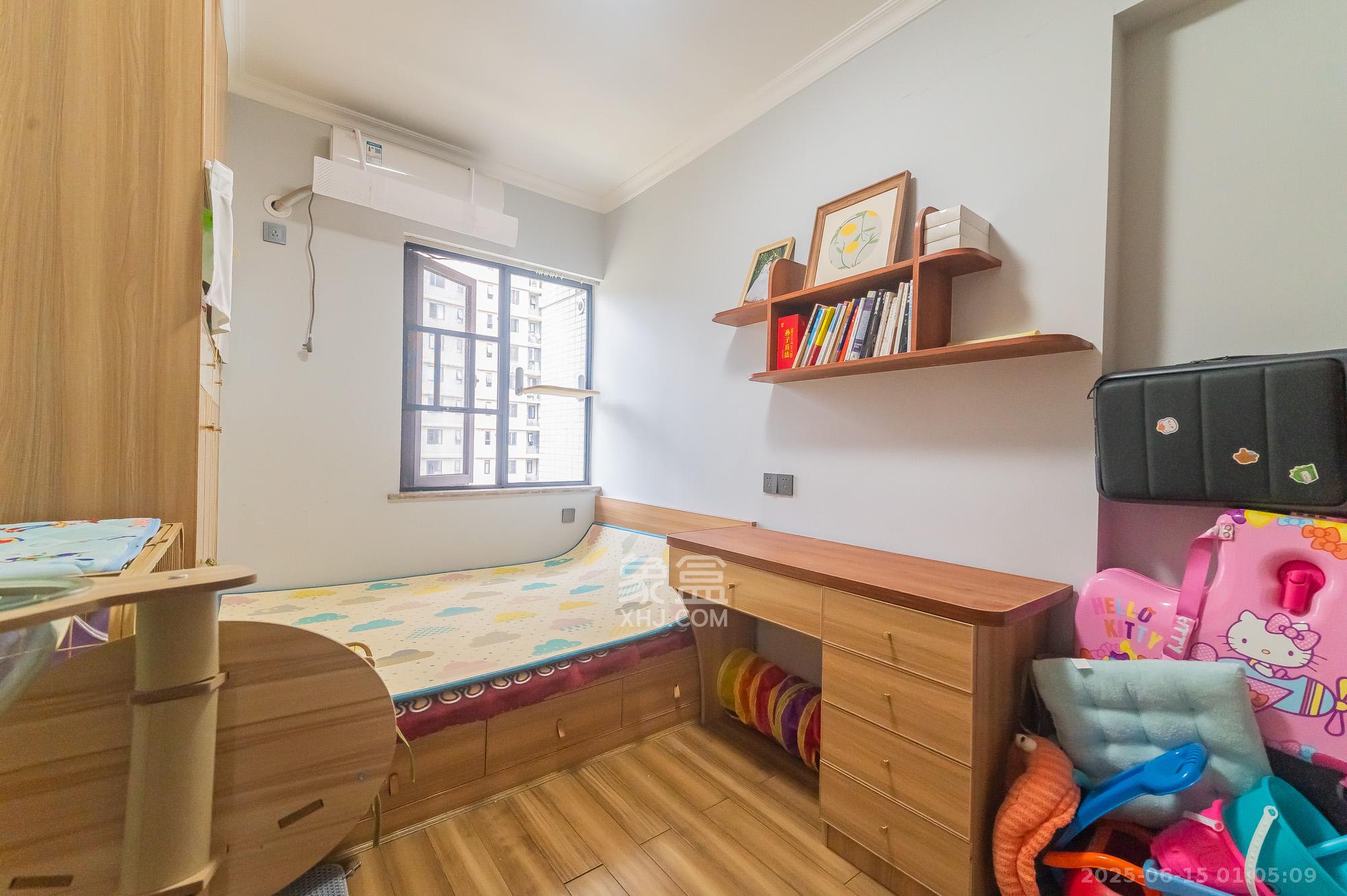 恒基凯旋门三期 3室2厅2卫 109.8万 恒基凯旋门三期 3室2厅2卫 109.8万卧室