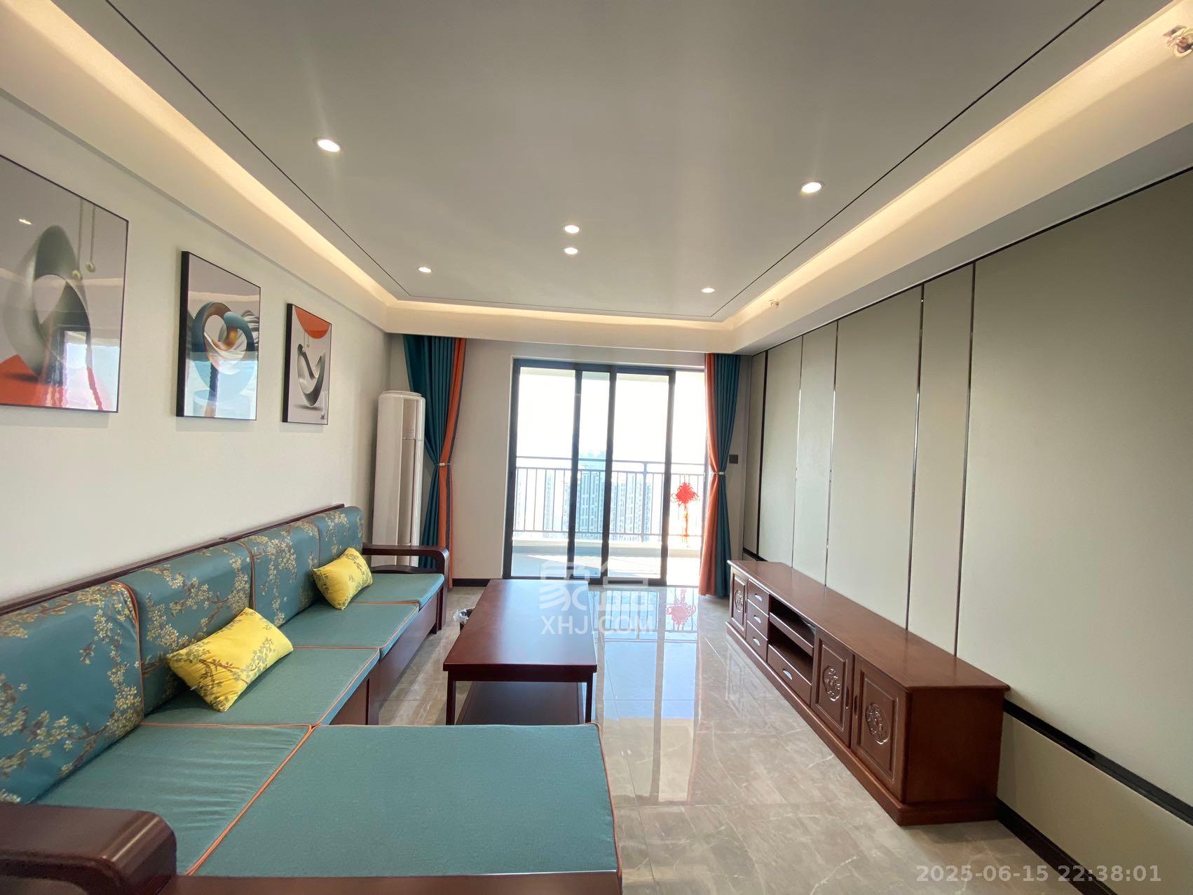 卓越中寰 3室2厅2卫 3800.0元/月 卓越中寰 3室2厅2卫 3800.0元/月室内图