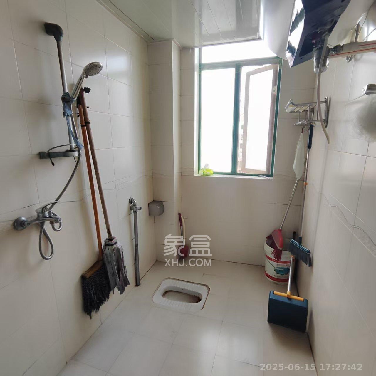 上海城小区 3室2厅2卫 2500.0元/月 上海城小区 3室2厅2卫 2500.0元/月室内图