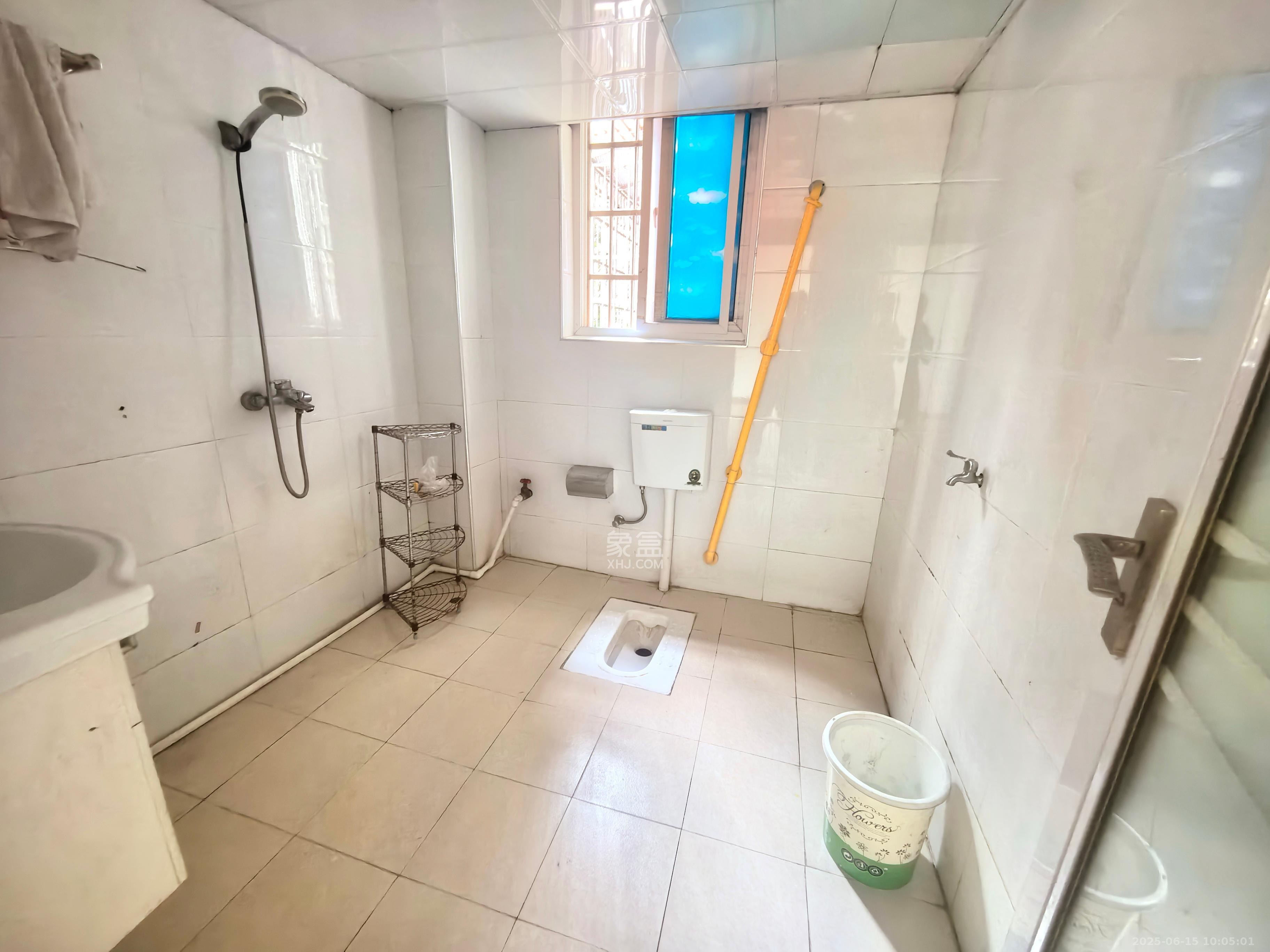 万鑫嘉园(万鑫阳光嘉园) 2室2厅1卫 1400.0元/月 万鑫嘉园(万鑫阳光嘉园) 2室2厅1卫 1400.0元/月室内图