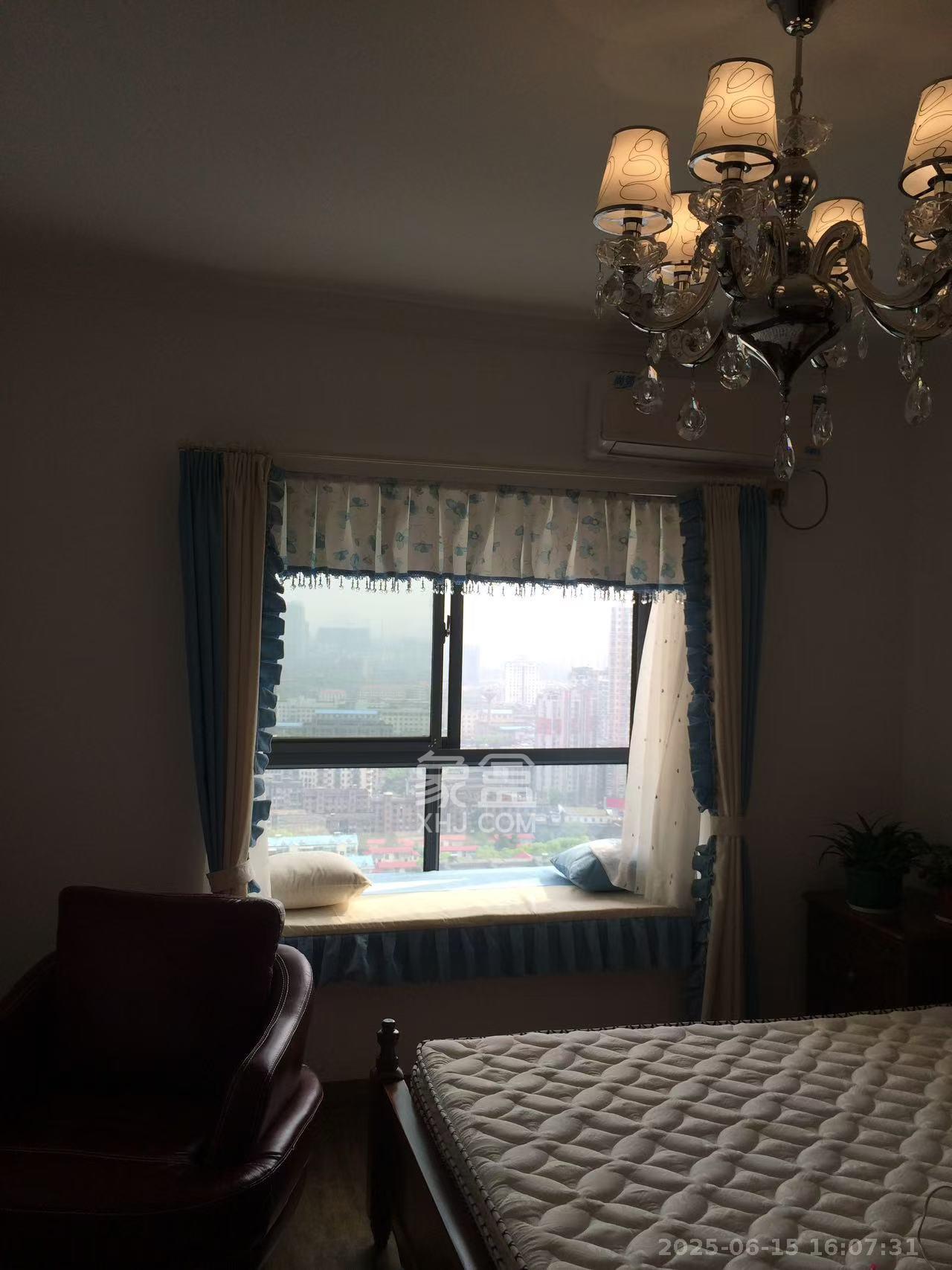 曙光领峰(曙光家园) 3室2厅1卫 2800.0元/月 曙光领峰(曙光家园) 3室2厅1卫 2800.0元/月室内图